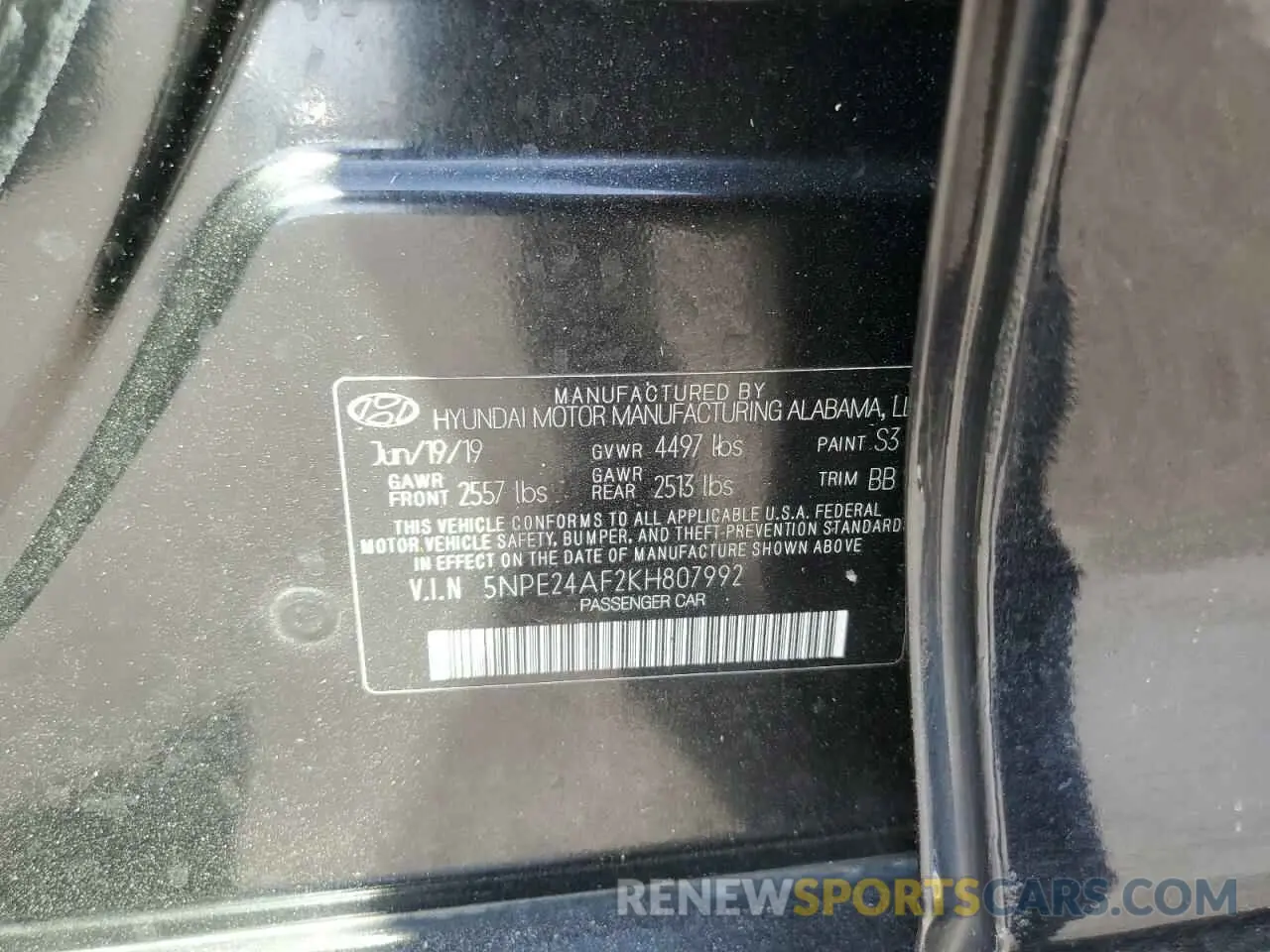12 Photograph of a damaged car 5NPE24AF2KH807992 HYUNDAI SONATA 2019