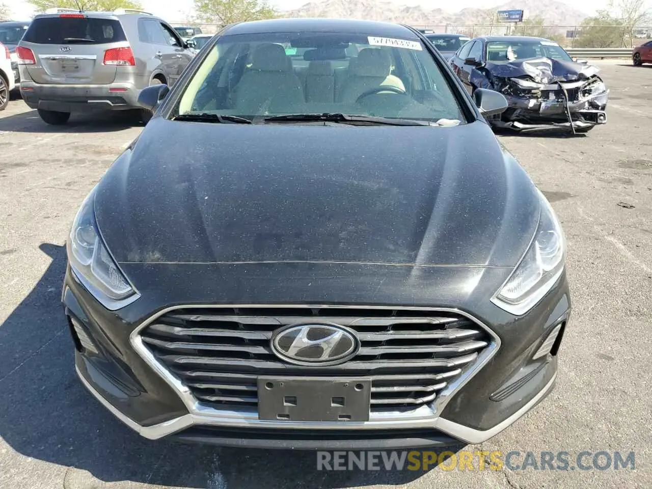 5 Photograph of a damaged car 5NPE24AF2KH807992 HYUNDAI SONATA 2019