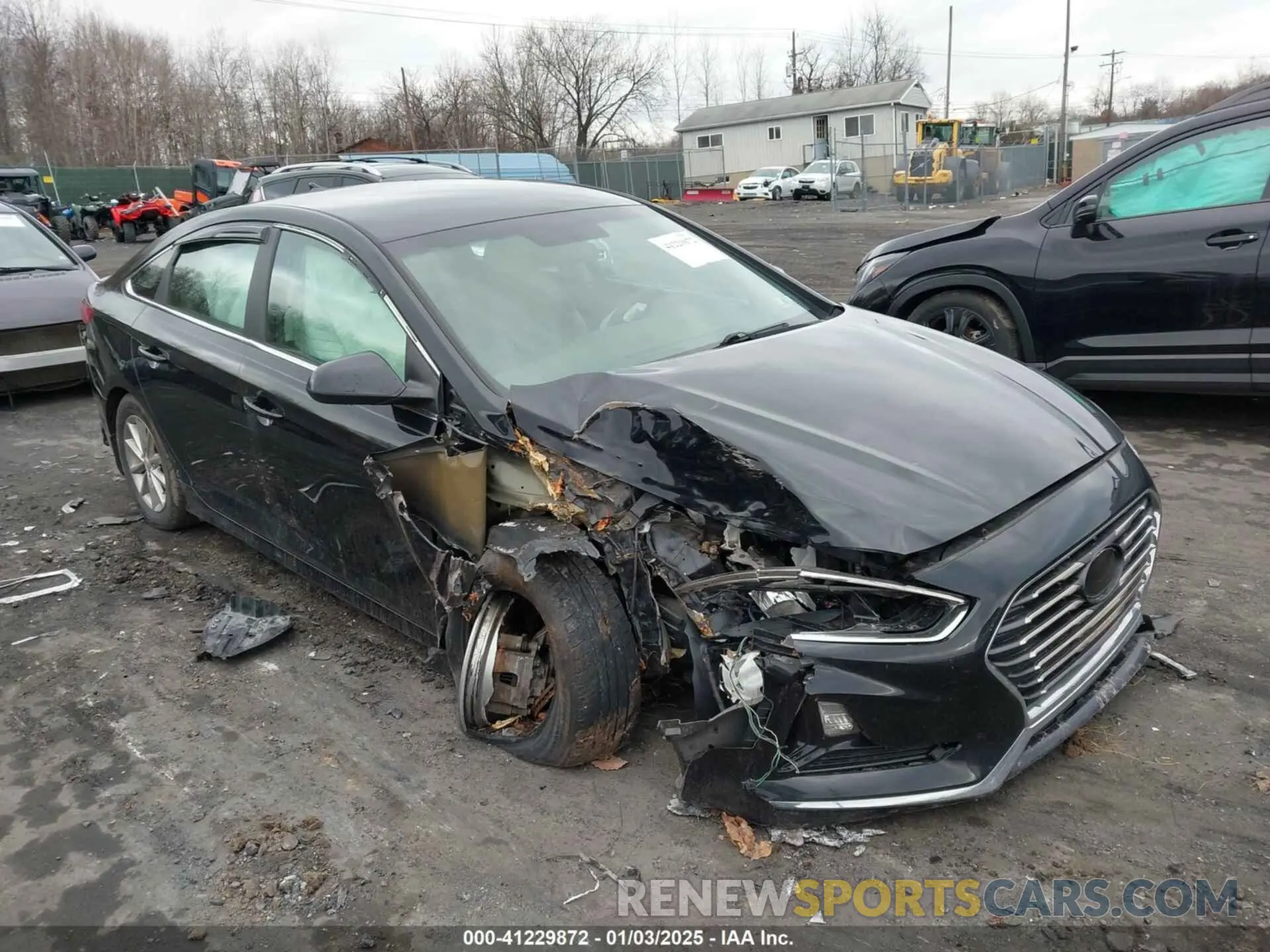 1 Фотография поврежденного автомобиля 5NPE24AF3KH735698 HYUNDAI SONATA 2019