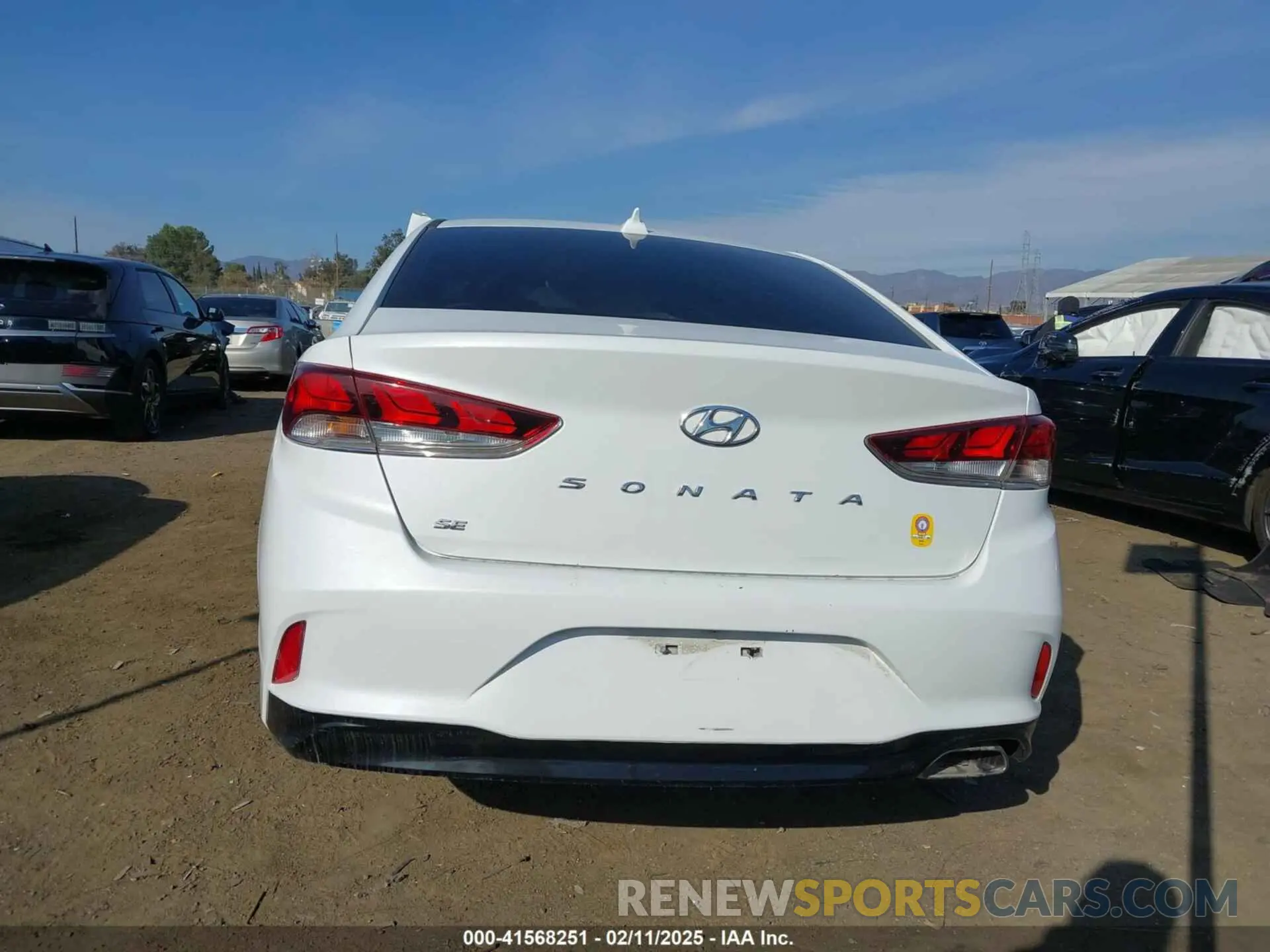 16 Фотография поврежденного автомобиля 5NPE24AF3KH738066 HYUNDAI SONATA 2019