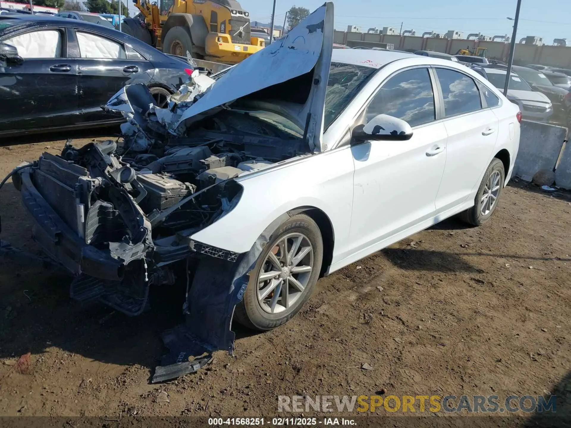 2 Фотография поврежденного автомобиля 5NPE24AF3KH738066 HYUNDAI SONATA 2019