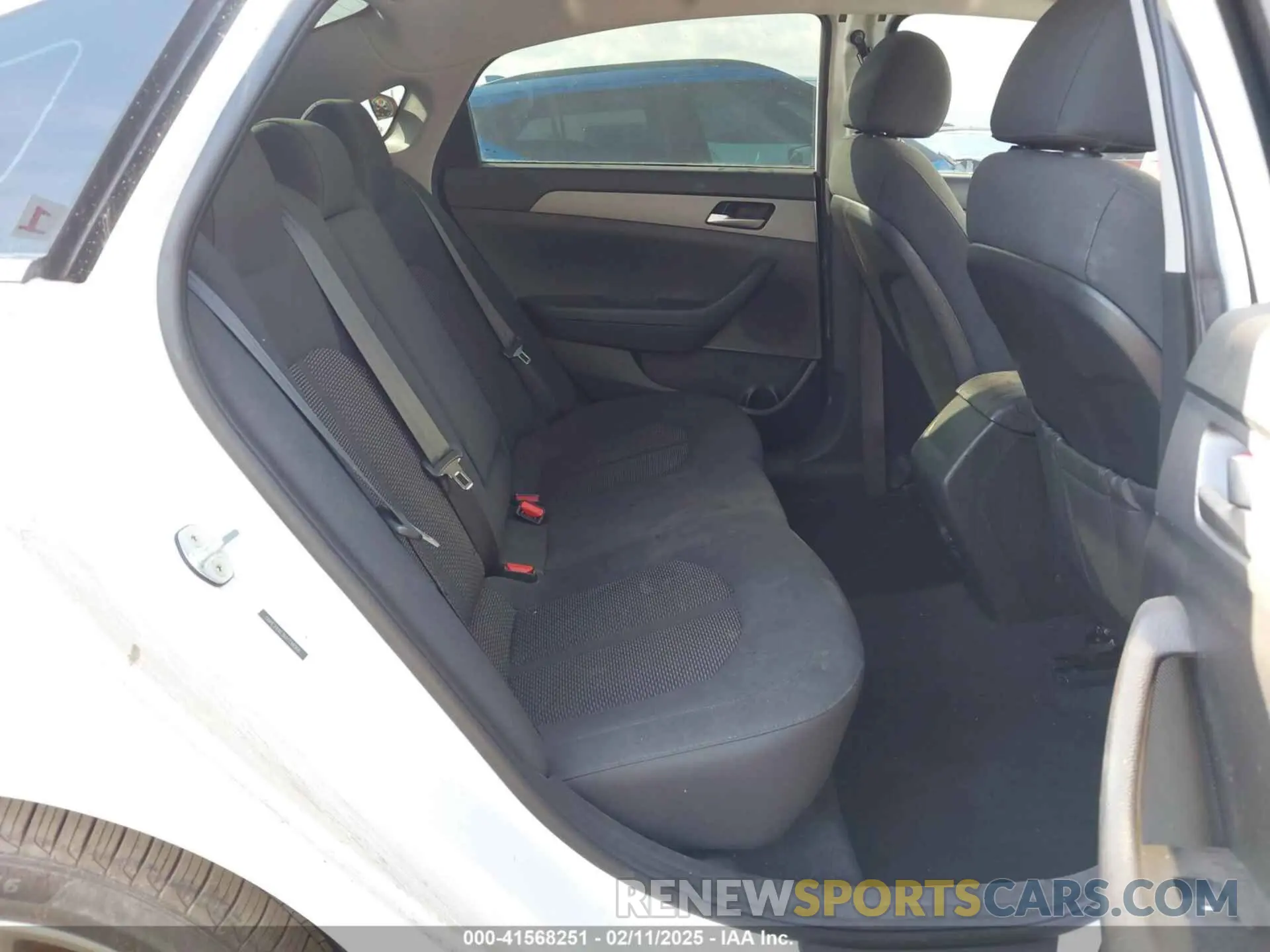 8 Фотография поврежденного автомобиля 5NPE24AF3KH738066 HYUNDAI SONATA 2019