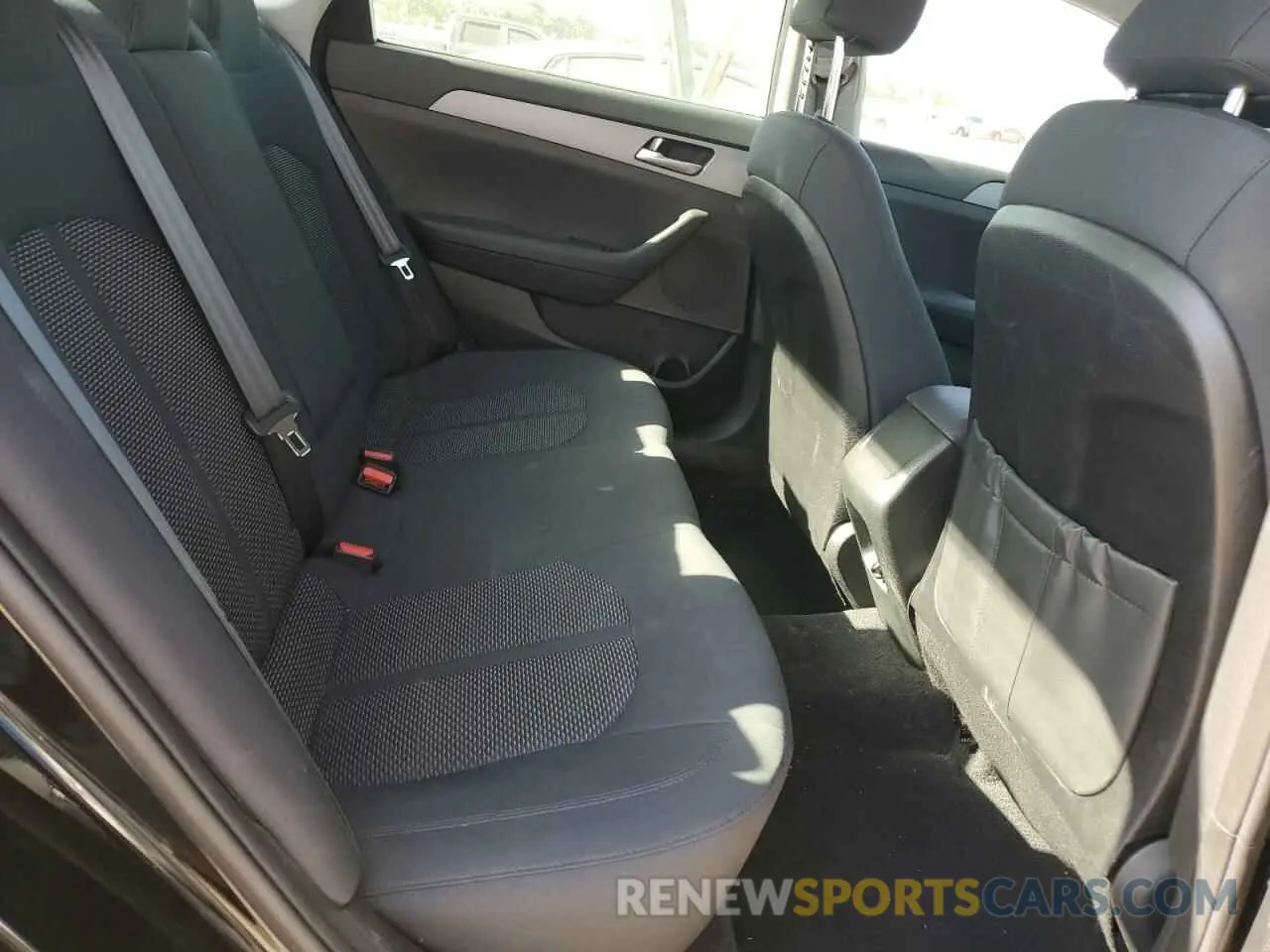 10 Фотография поврежденного автомобиля 5NPE24AF3KH755546 HYUNDAI SONATA 2019