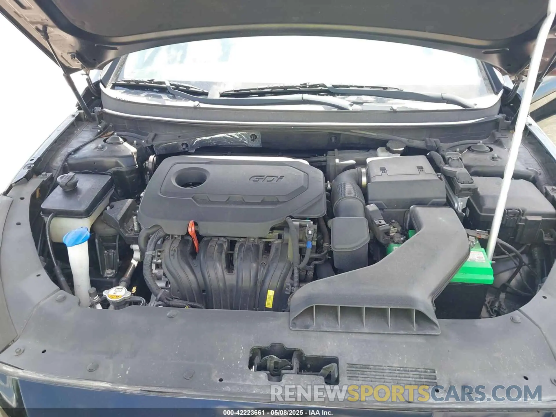 10 Photograph of a damaged car 5NPE24AF3KH759550 HYUNDAI SONATA 2019
