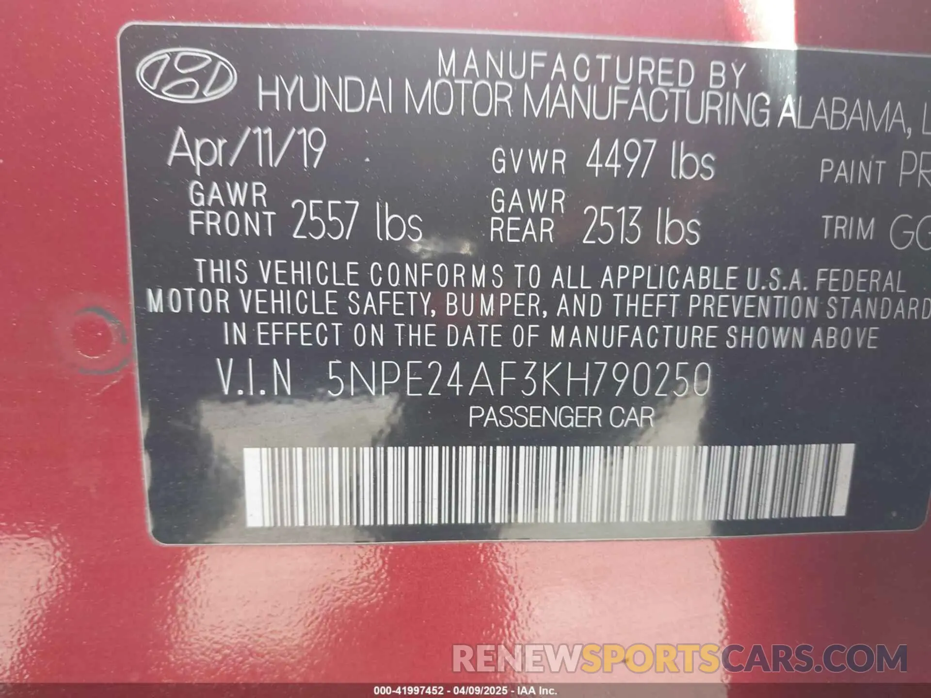9 Photograph of a damaged car 5NPE24AF3KH790250 HYUNDAI SONATA 2019