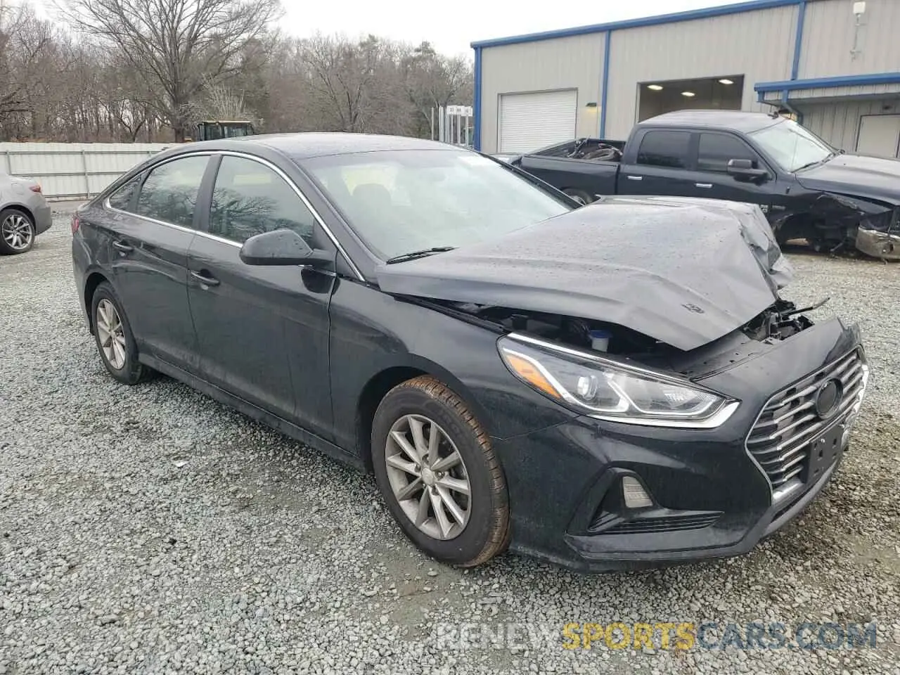 4 Photograph of a damaged car 5NPE24AF3KH791558 HYUNDAI SONATA 2019