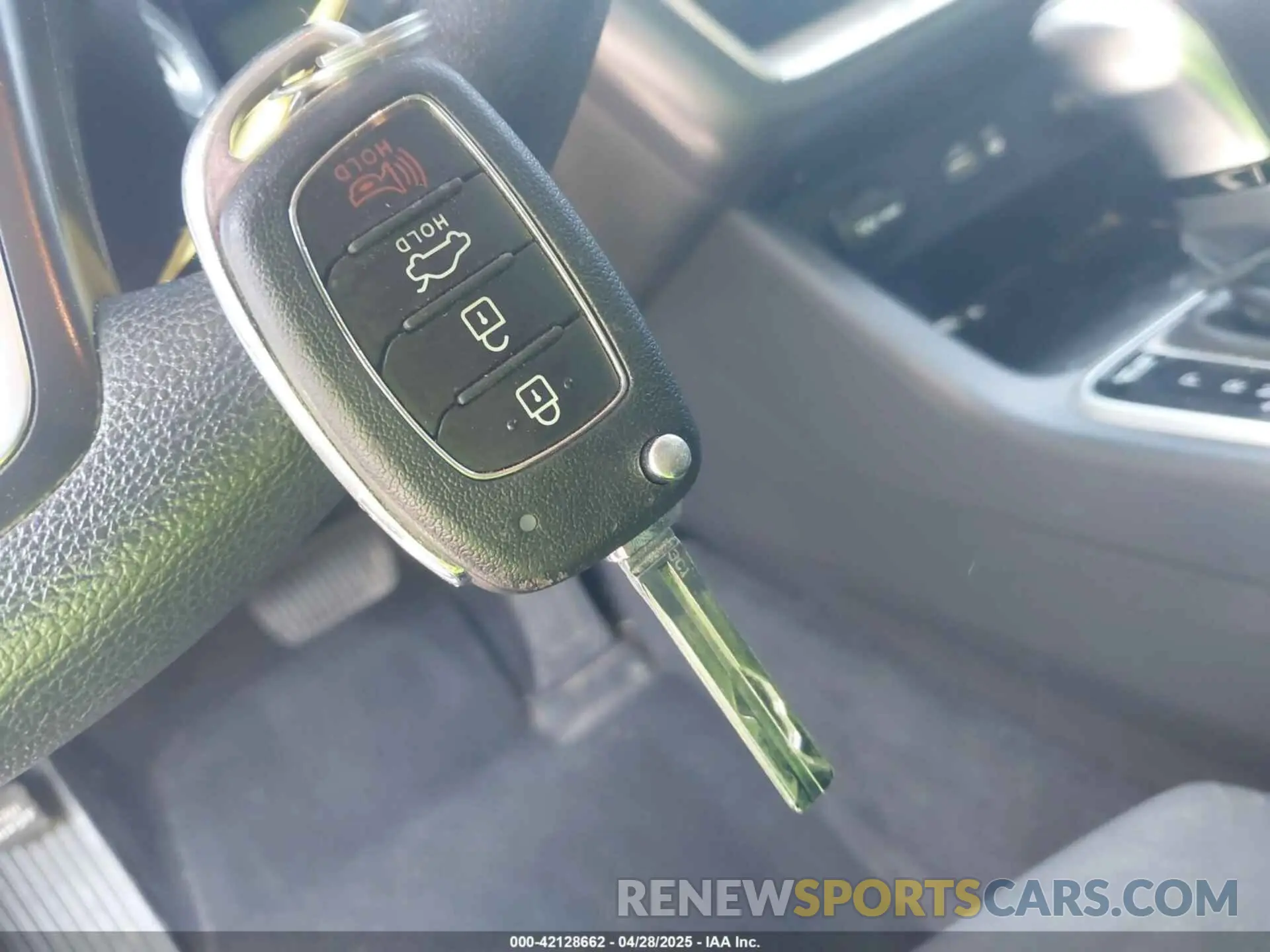 11 Фотография поврежденного автомобиля 5NPE24AF4KH754311 HYUNDAI SONATA 2019