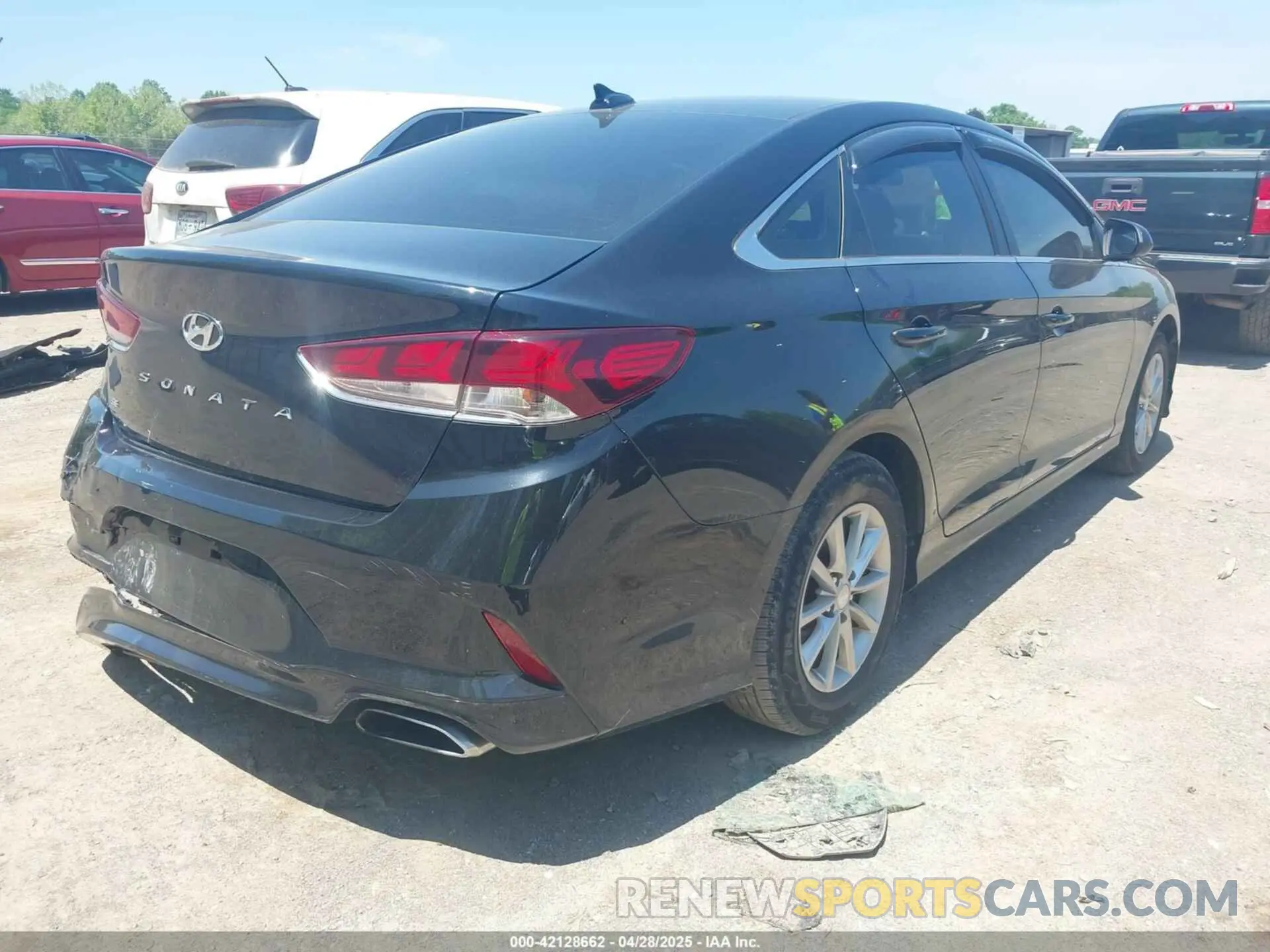 4 Фотография поврежденного автомобиля 5NPE24AF4KH754311 HYUNDAI SONATA 2019