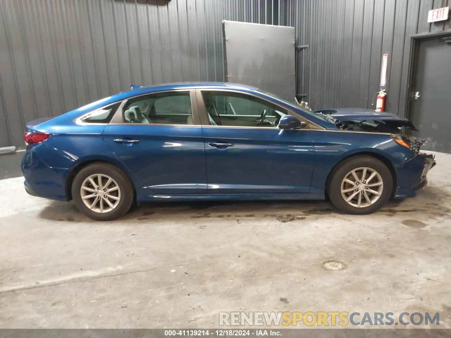 13 Photograph of a damaged car 5NPE24AF4KH765163 HYUNDAI SONATA 2019