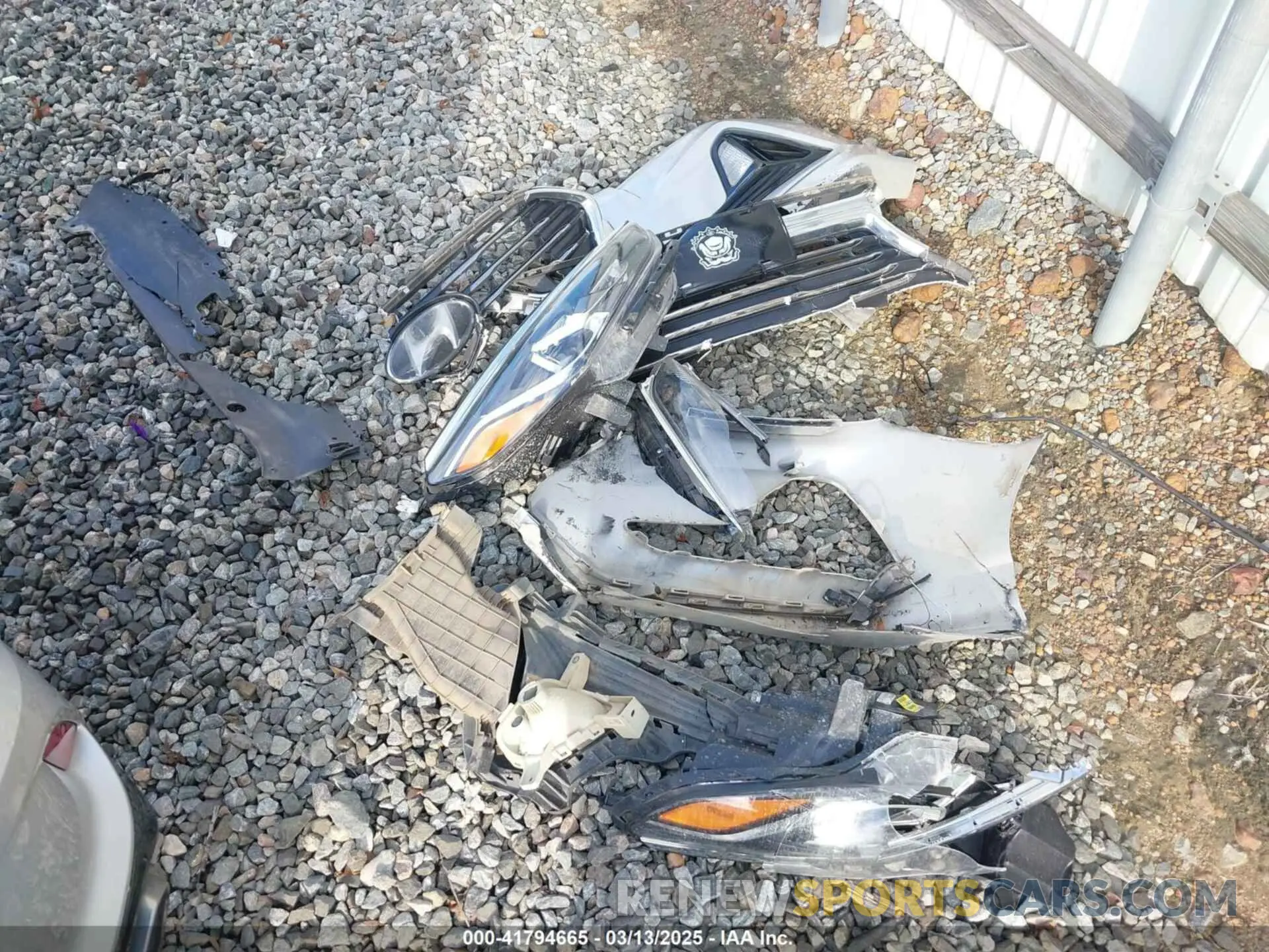 11 Photograph of a damaged car 5NPE24AF4KH766121 HYUNDAI SONATA 2019