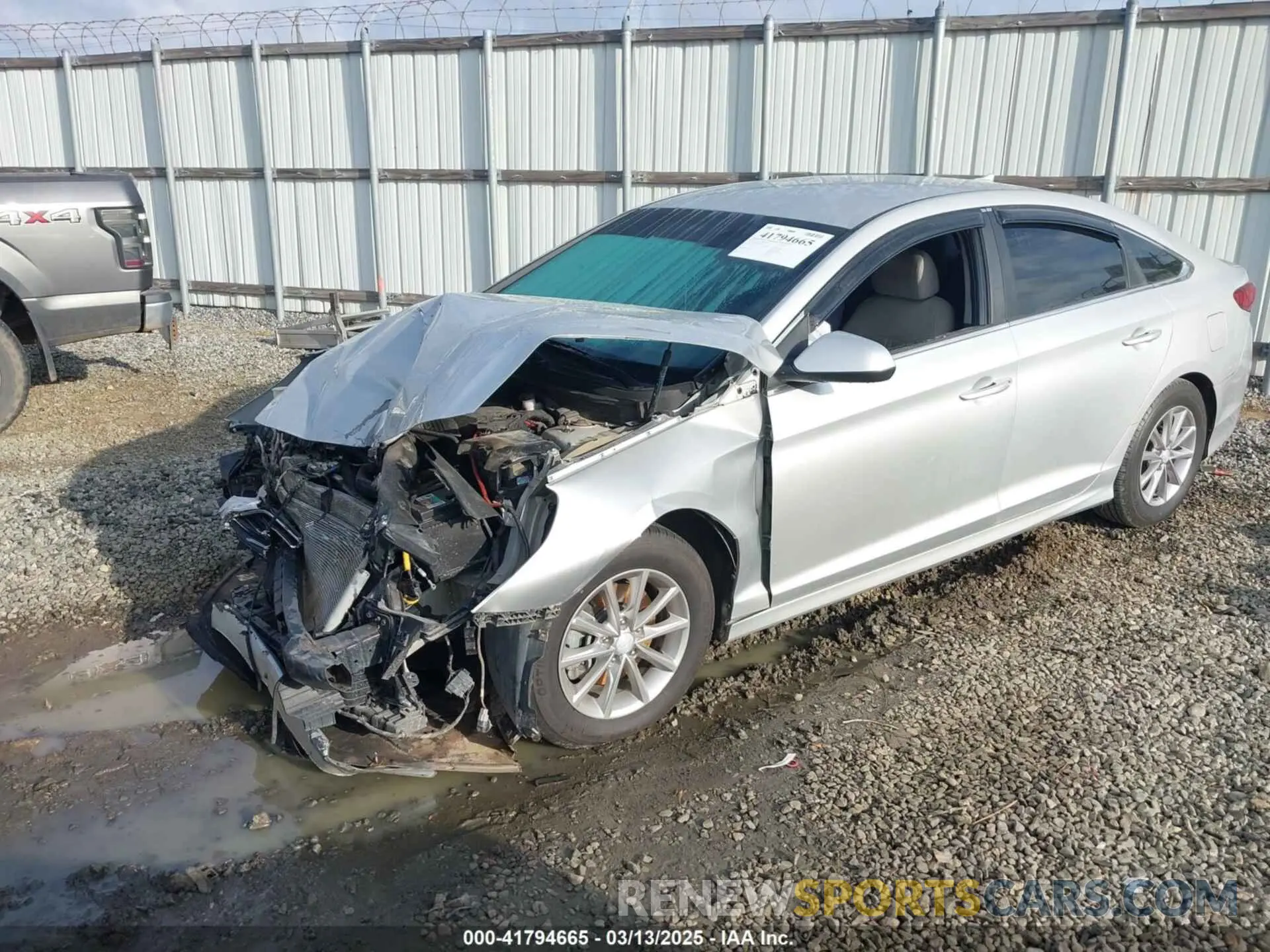 2 Photograph of a damaged car 5NPE24AF4KH766121 HYUNDAI SONATA 2019