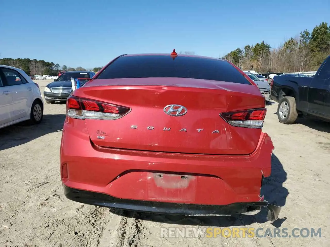 6 Photograph of a damaged car 5NPE24AF4KH797255 HYUNDAI SONATA 2019