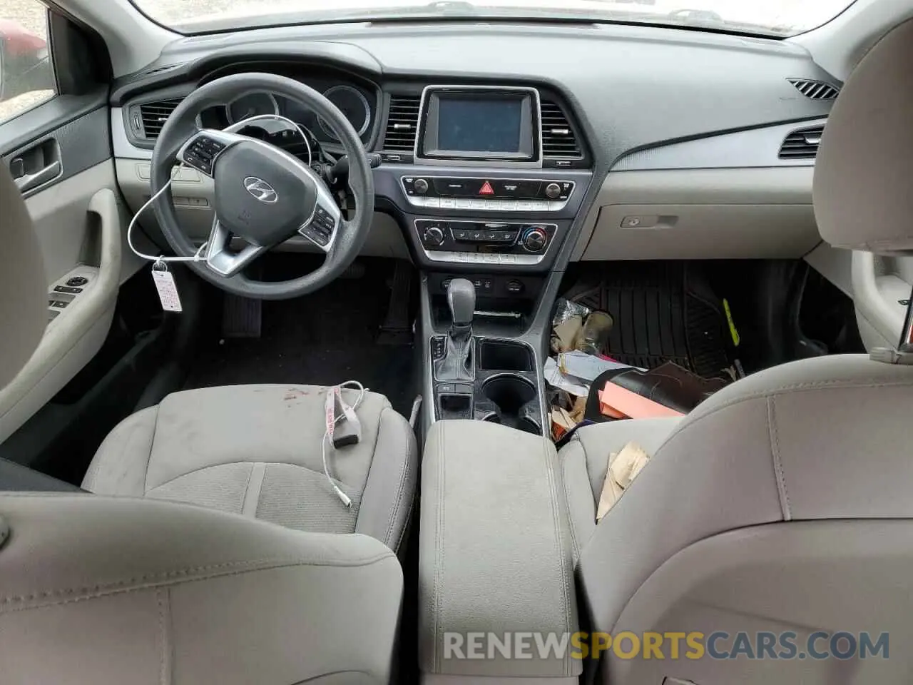 8 Photograph of a damaged car 5NPE24AF4KH799457 HYUNDAI SONATA 2019
