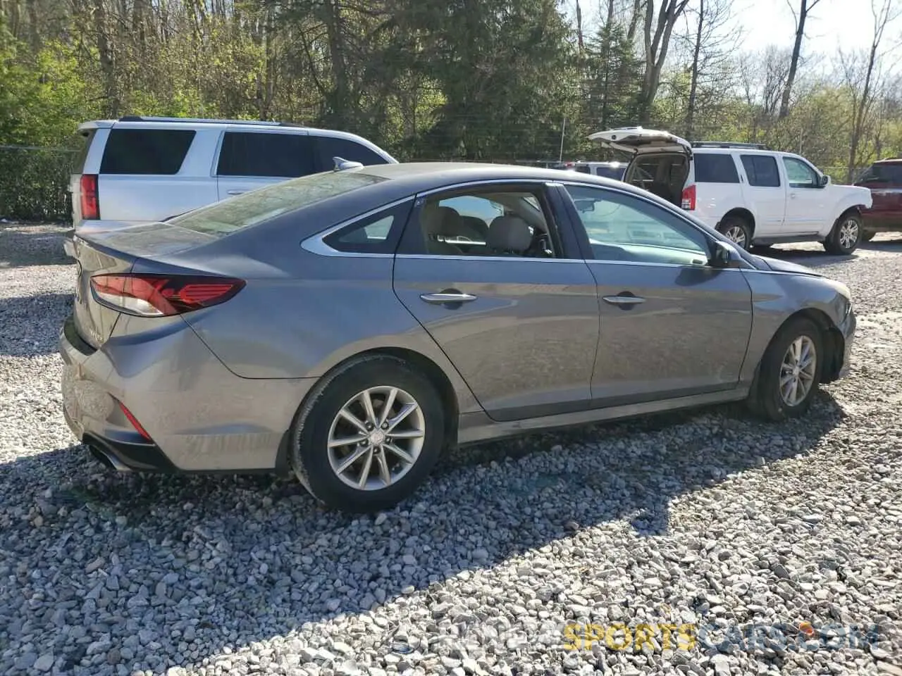 3 Photograph of a damaged car 5NPE24AF4KH808609 HYUNDAI SONATA 2019