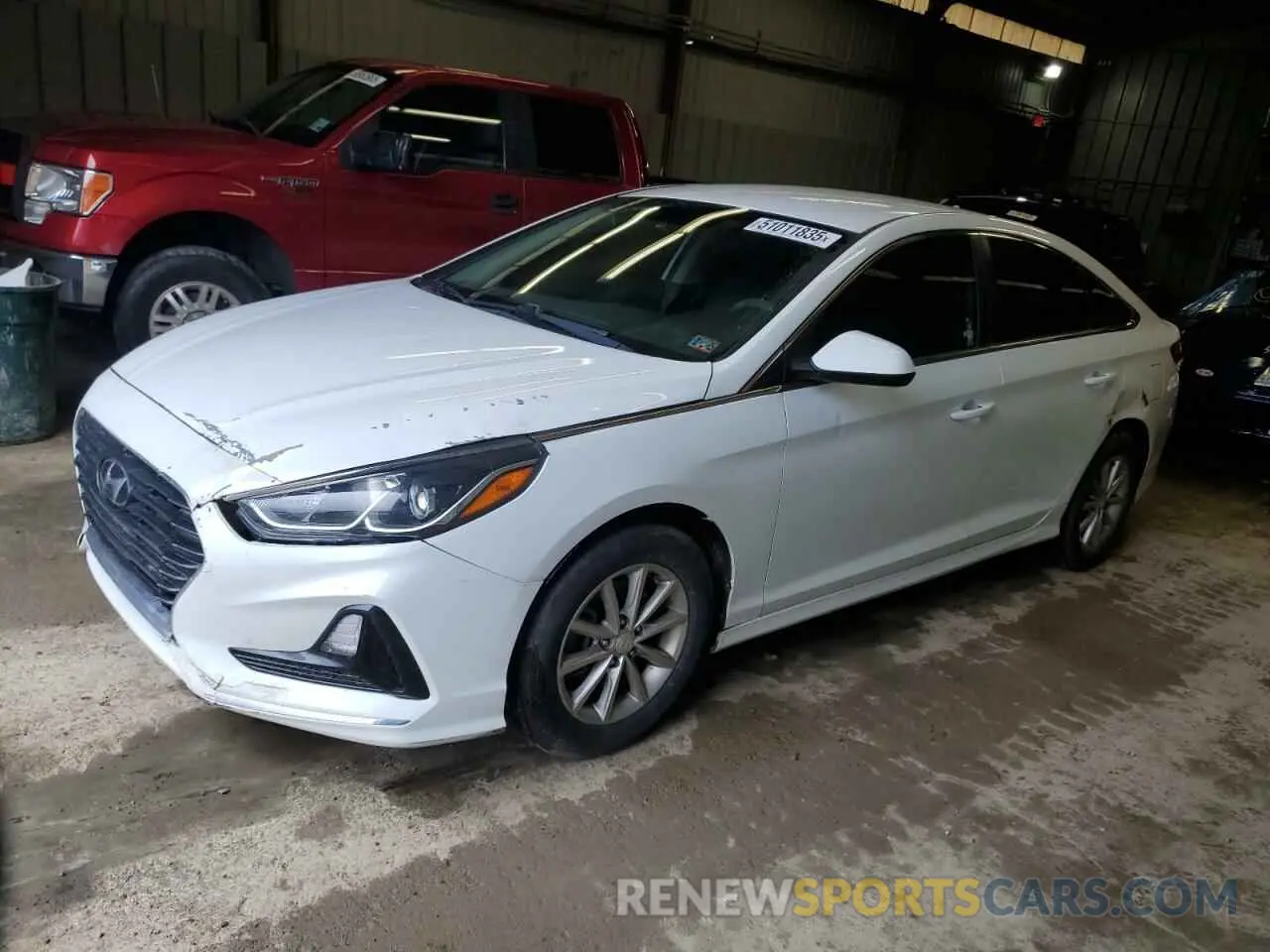 1 Photograph of a damaged car 5NPE24AF4KH818038 HYUNDAI SONATA 2019