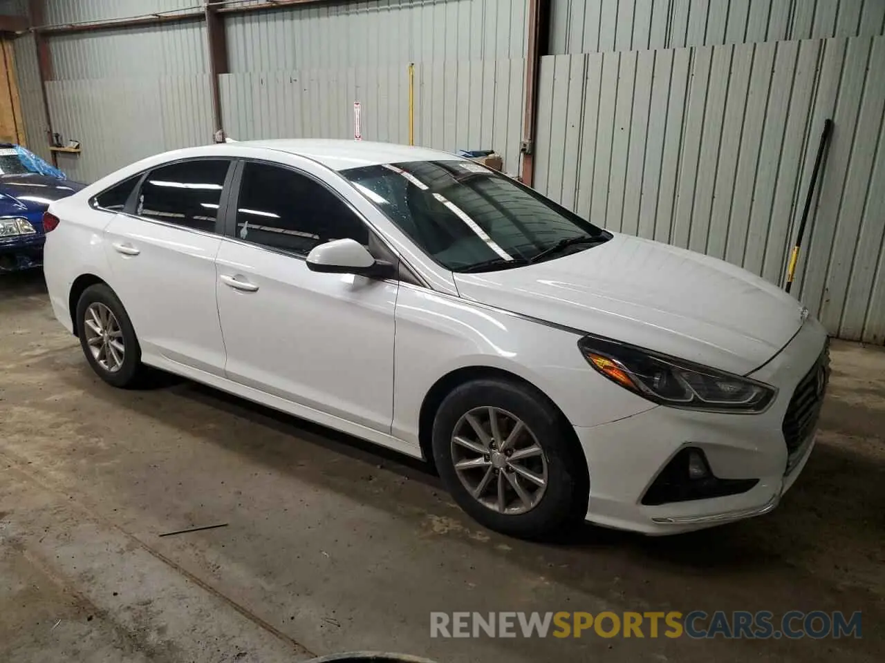 4 Photograph of a damaged car 5NPE24AF4KH818038 HYUNDAI SONATA 2019