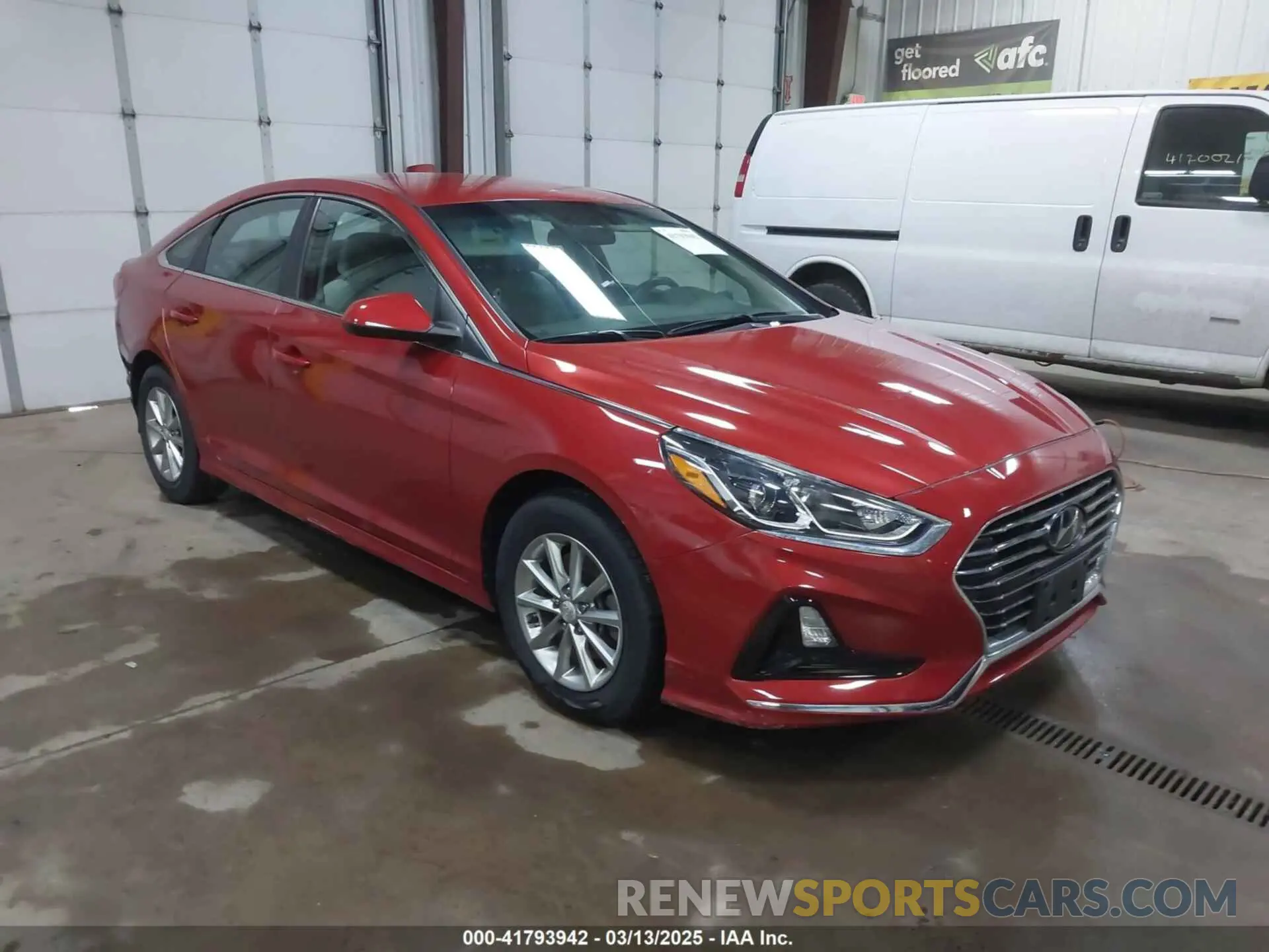 1 Photograph of a damaged car 5NPE24AF5KH735198 HYUNDAI SONATA 2019