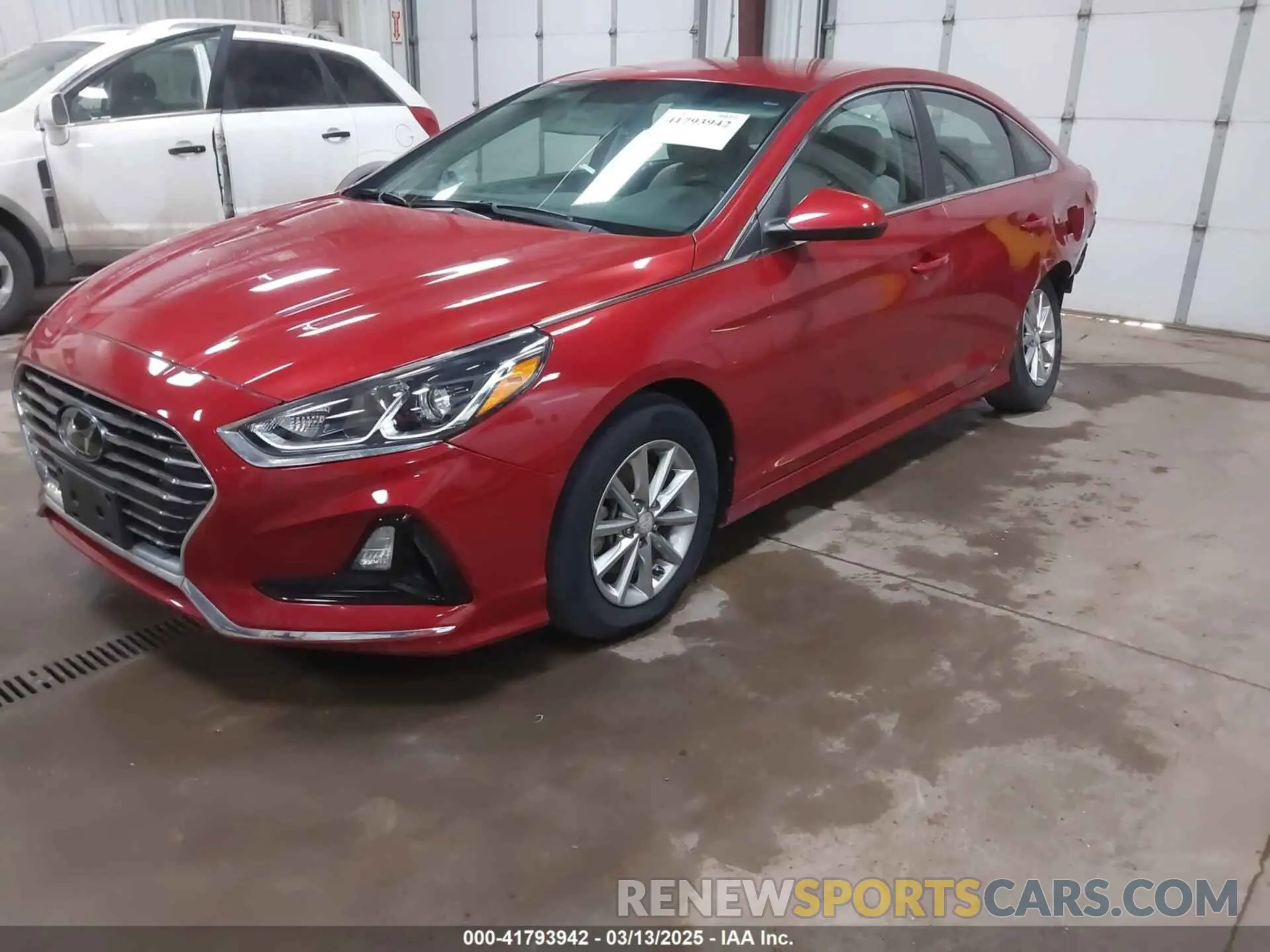 2 Photograph of a damaged car 5NPE24AF5KH735198 HYUNDAI SONATA 2019