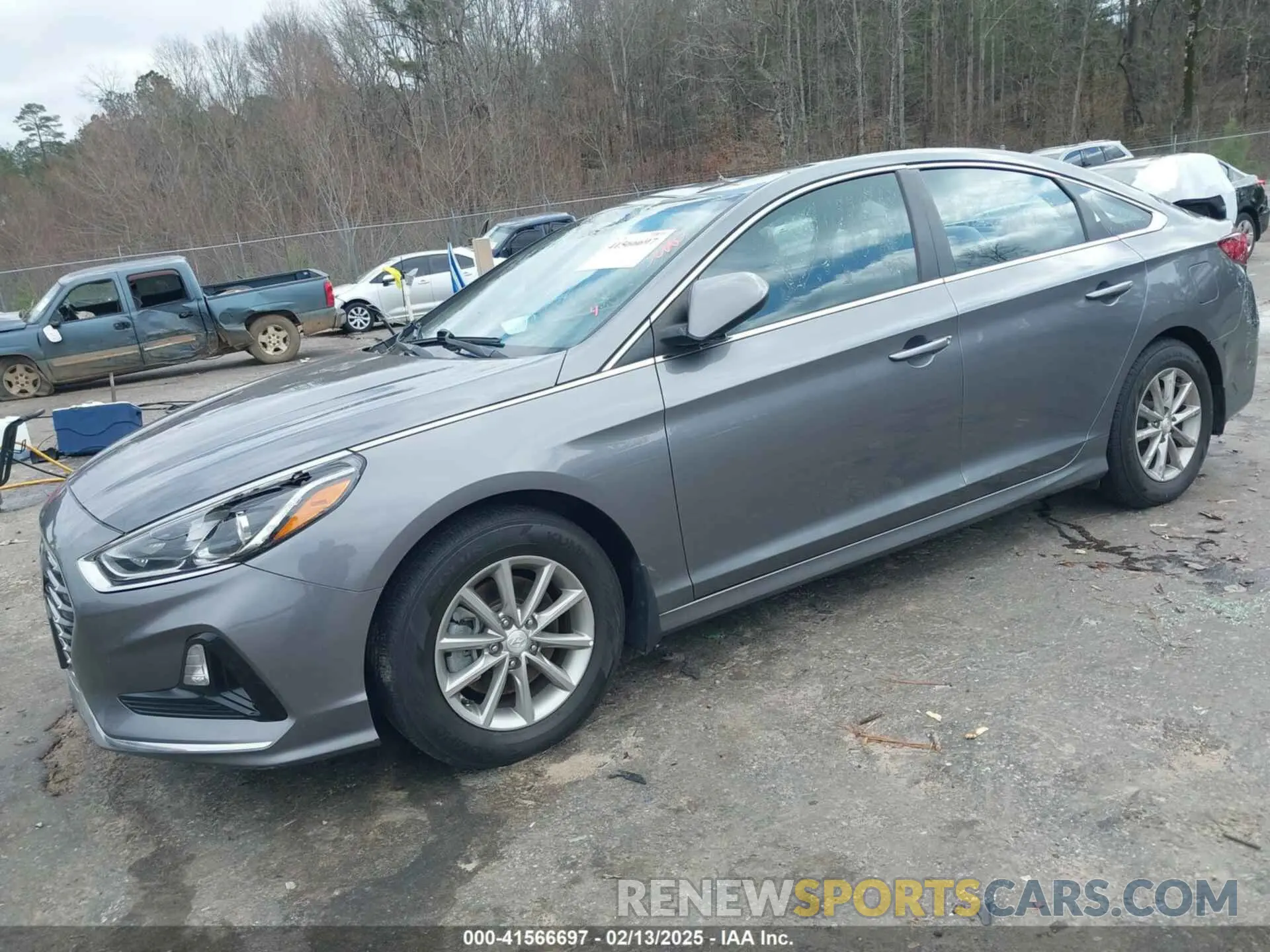 2 Фотография поврежденного автомобиля 5NPE24AF5KH736979 HYUNDAI SONATA 2019