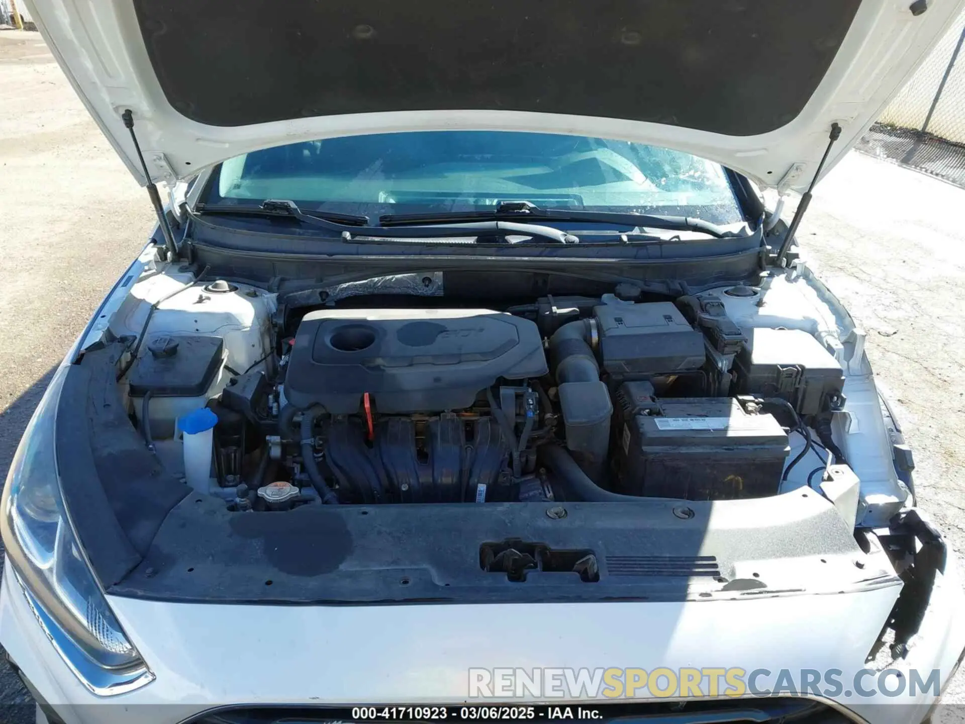 10 Фотография поврежденного автомобиля 5NPE24AF5KH738070 HYUNDAI SONATA 2019