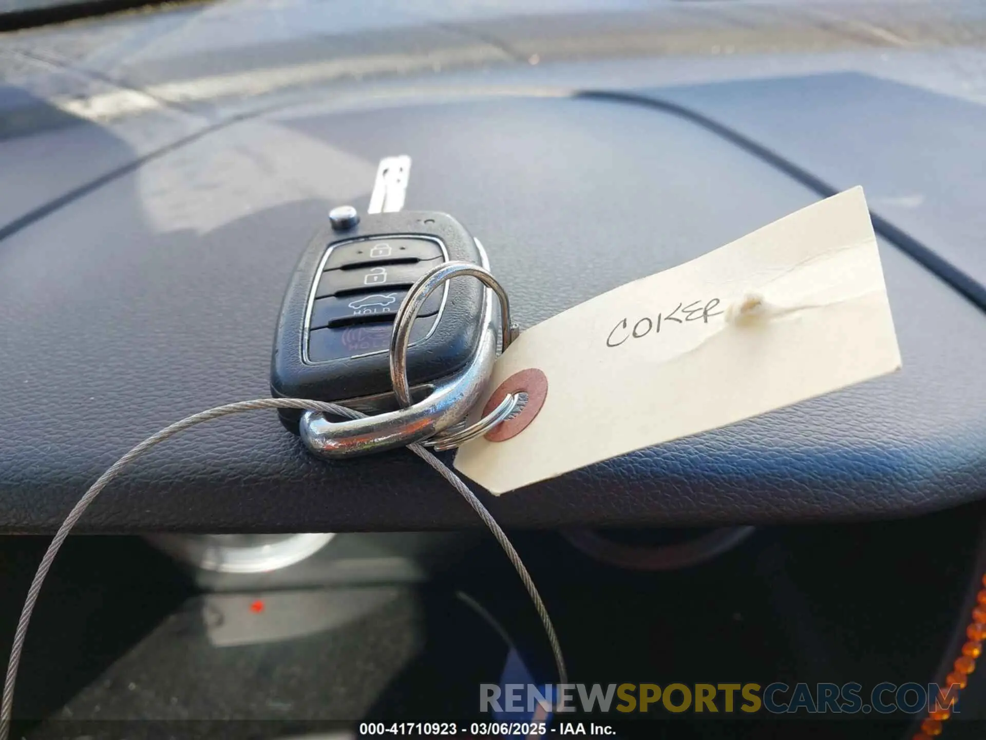 11 Фотография поврежденного автомобиля 5NPE24AF5KH738070 HYUNDAI SONATA 2019