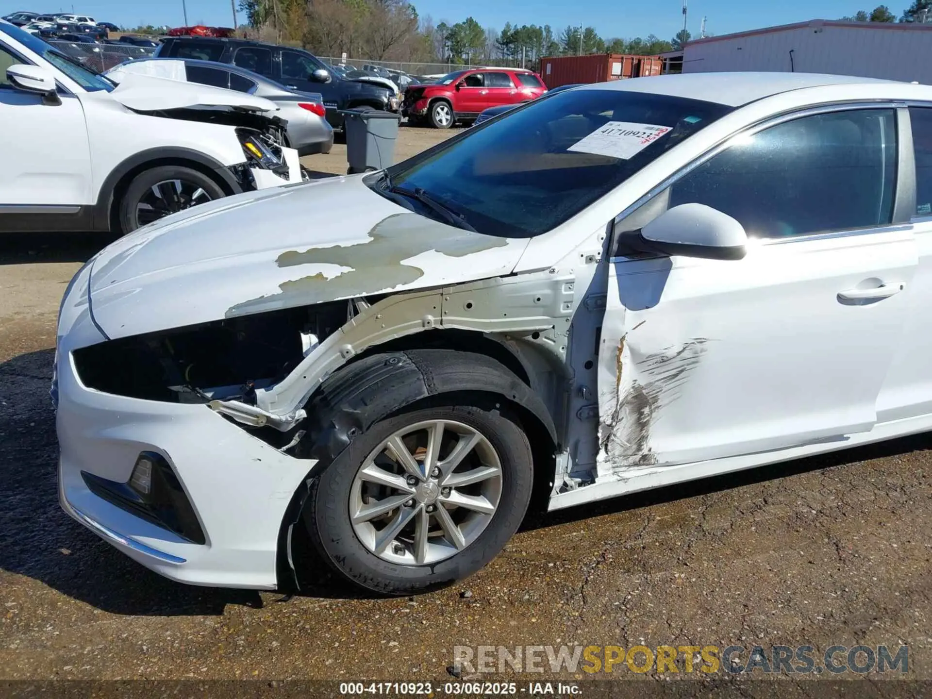 6 Фотография поврежденного автомобиля 5NPE24AF5KH738070 HYUNDAI SONATA 2019