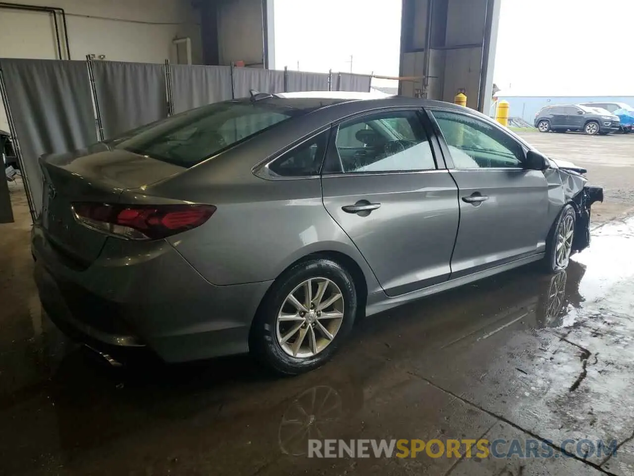 3 Фотография поврежденного автомобиля 5NPE24AF5KH742989 HYUNDAI SONATA 2019