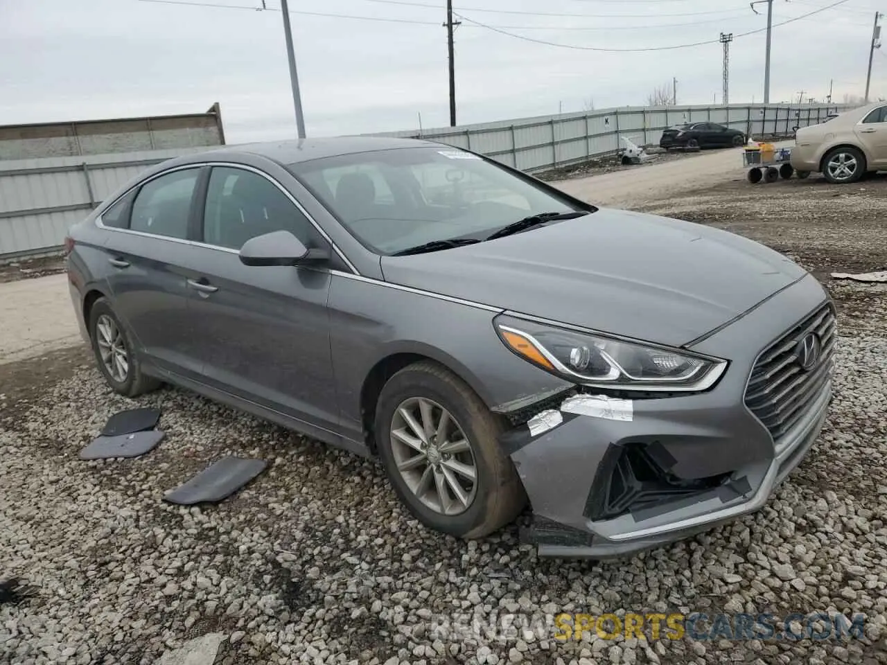 4 Photograph of a damaged car 5NPE24AF5KH746475 HYUNDAI SONATA 2019