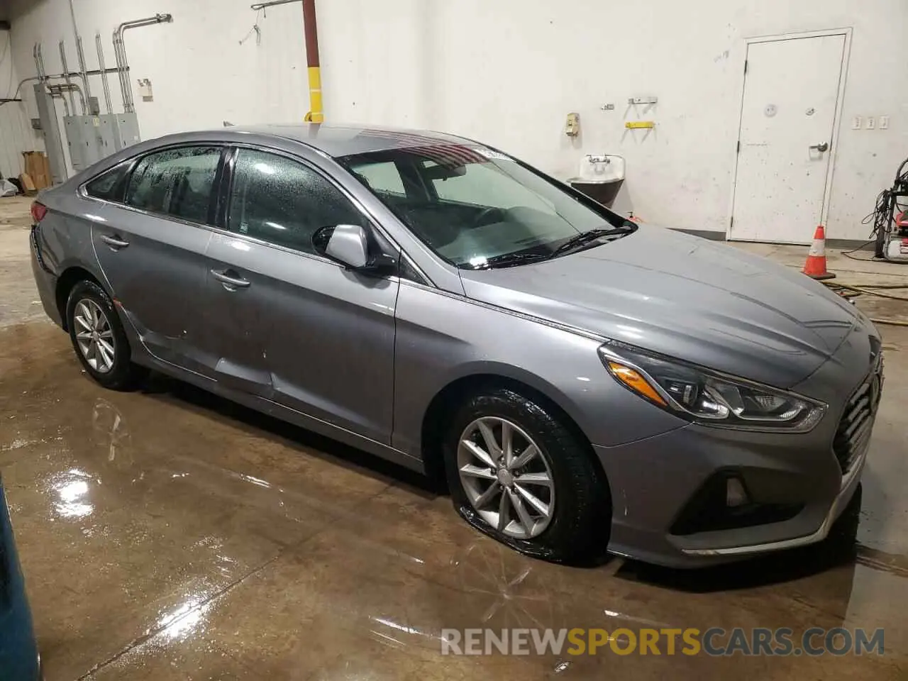 4 Фотография поврежденного автомобиля 5NPE24AF5KH760683 HYUNDAI SONATA 2019