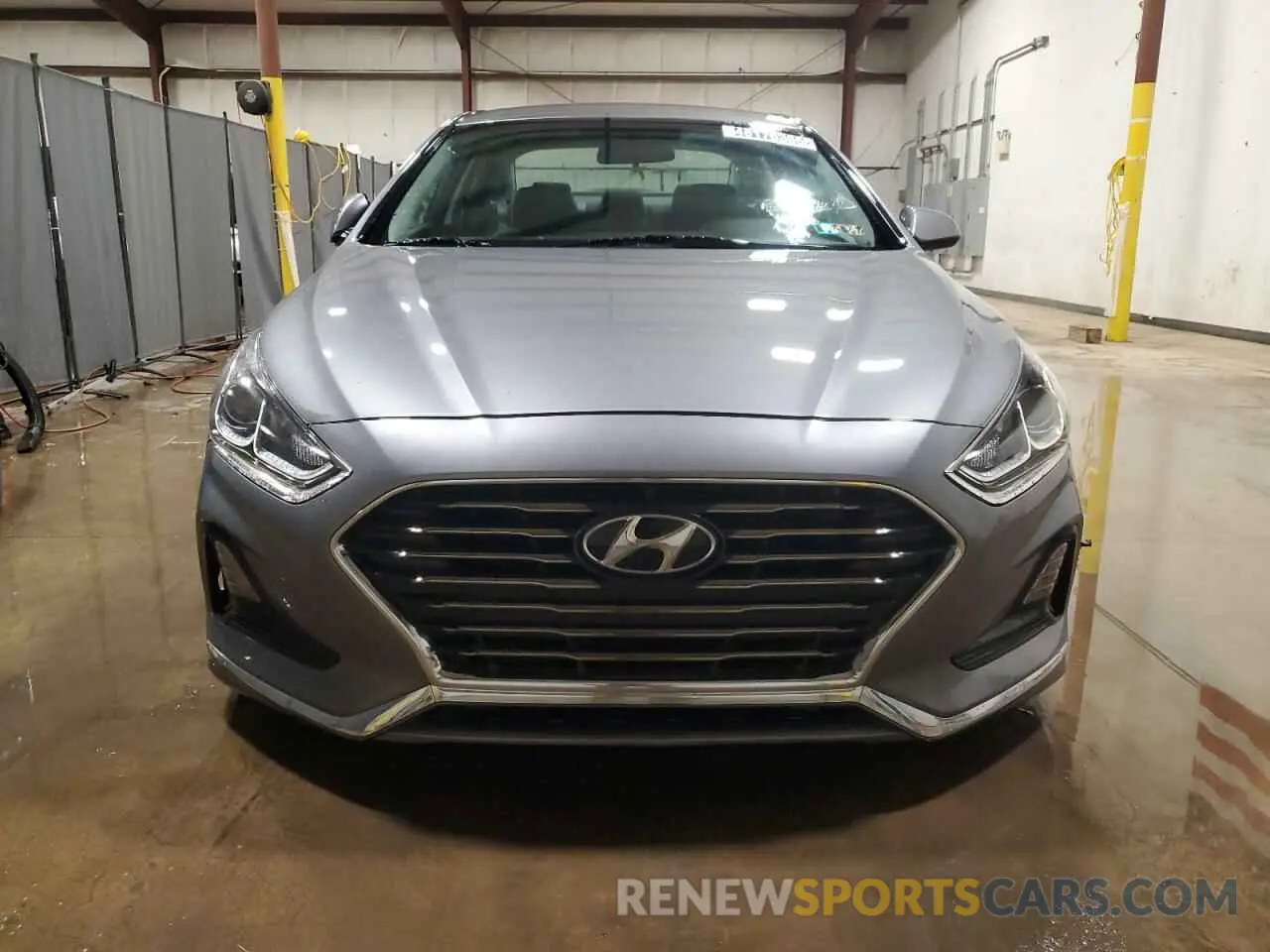 5 Фотография поврежденного автомобиля 5NPE24AF5KH760683 HYUNDAI SONATA 2019