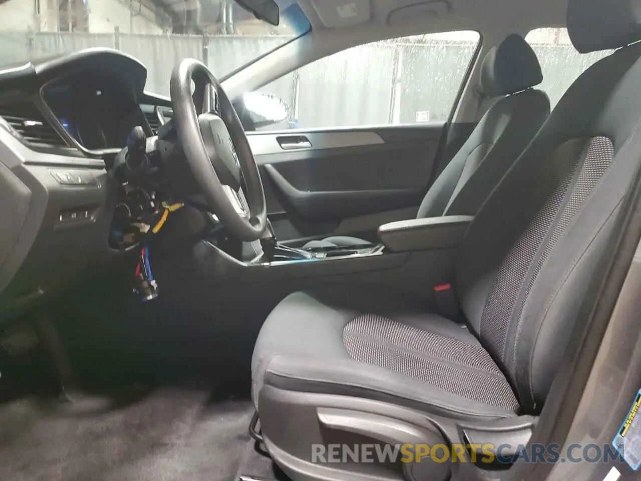 7 Фотография поврежденного автомобиля 5NPE24AF5KH760683 HYUNDAI SONATA 2019
