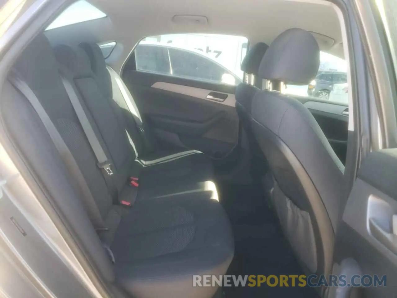 10 Photograph of a damaged car 5NPE24AF5KH785342 HYUNDAI SONATA 2019