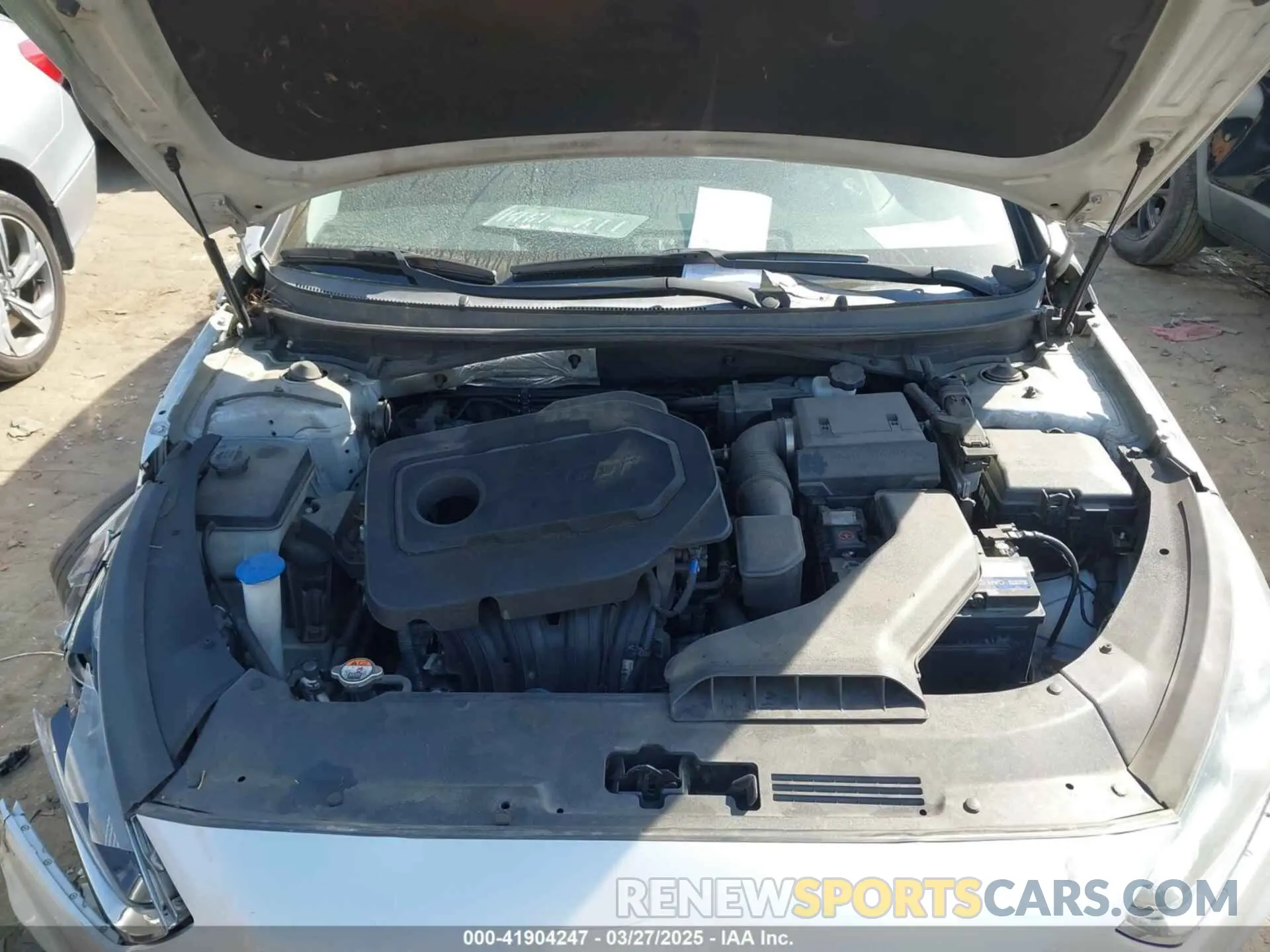 10 Photograph of a damaged car 5NPE24AF5KH787950 HYUNDAI SONATA 2019