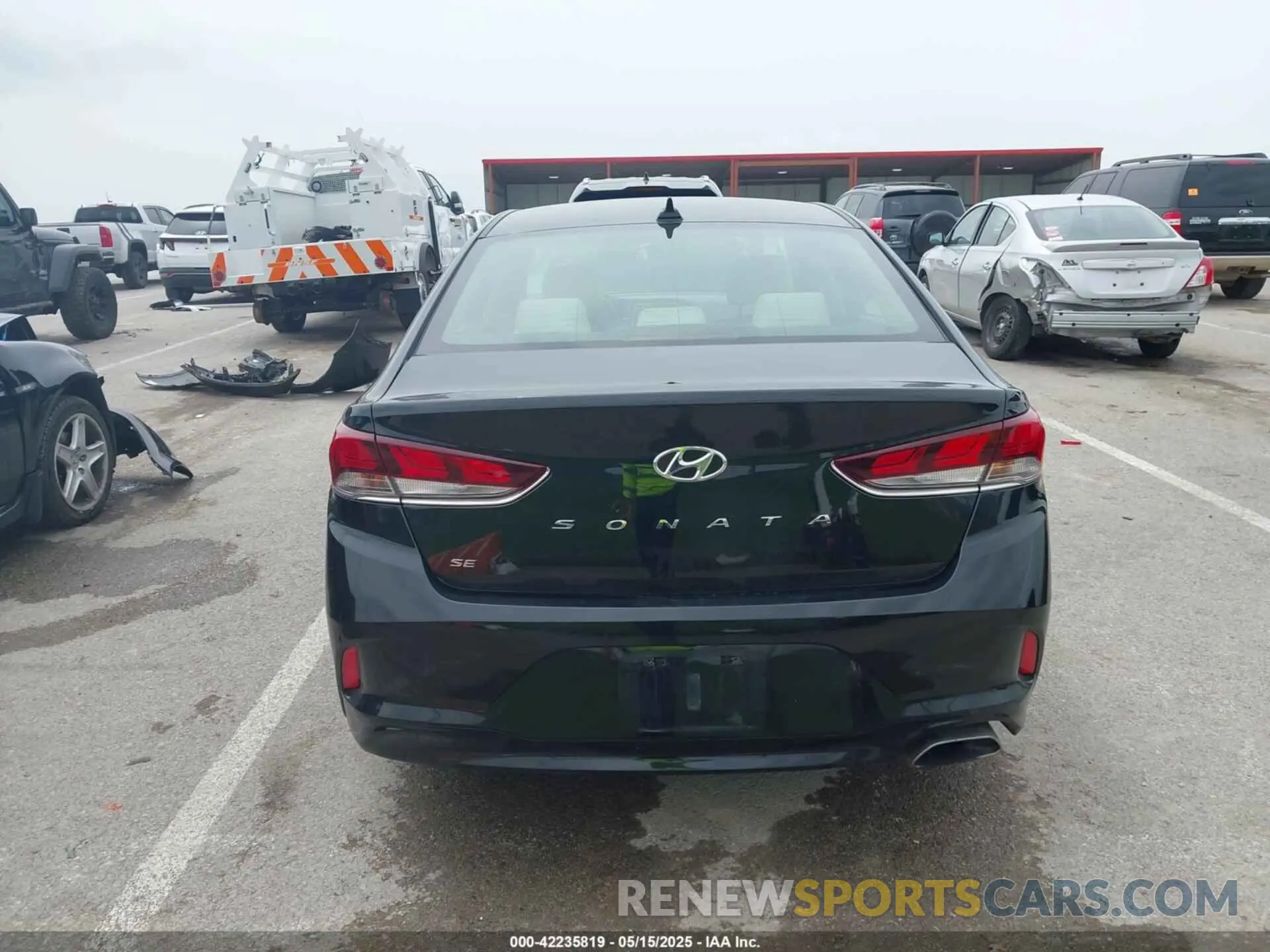 16 Фотография поврежденного автомобиля 5NPE24AF5KH805900 HYUNDAI SONATA 2019