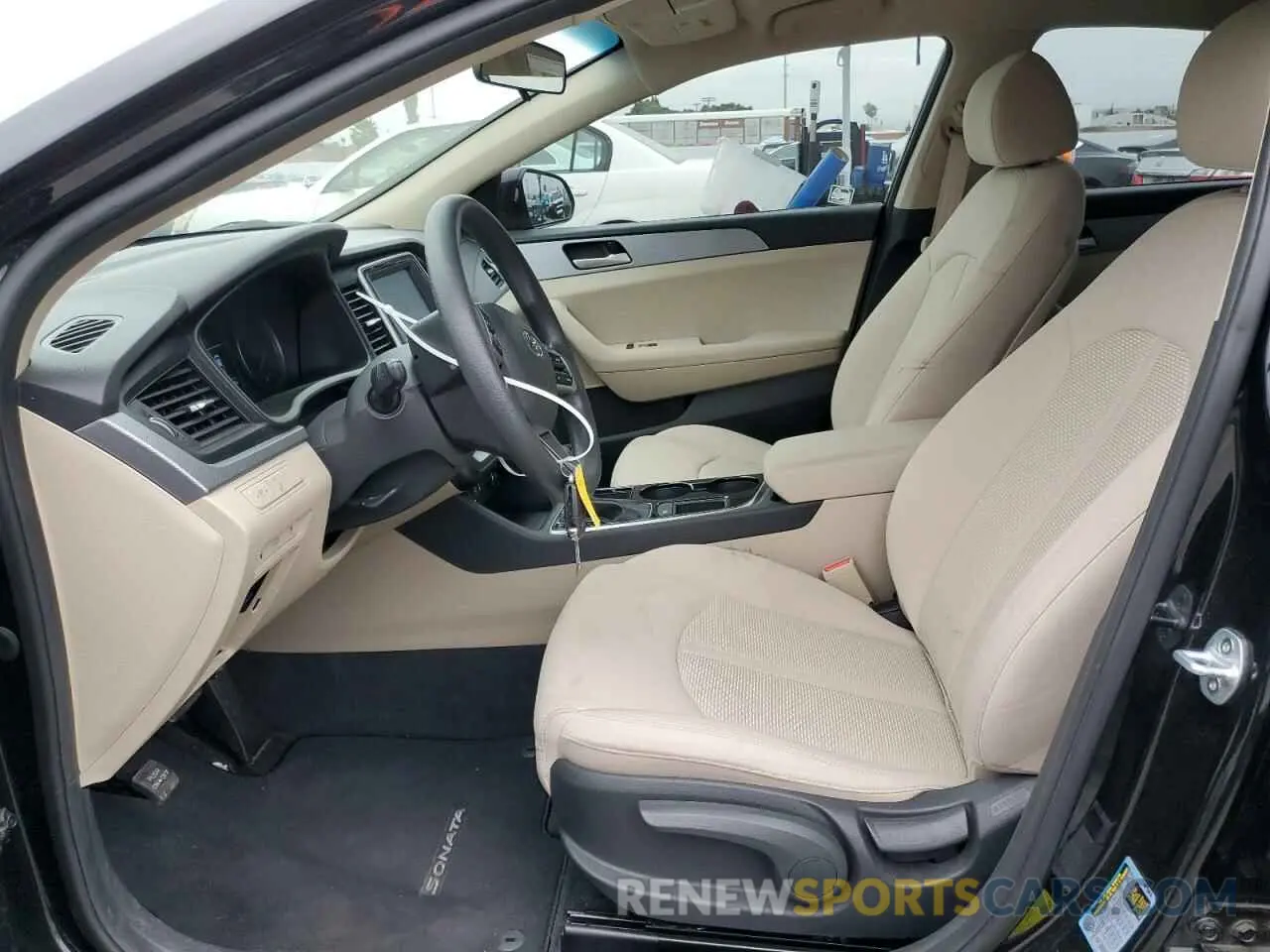 7 Photograph of a damaged car 5NPE24AF5KH806898 HYUNDAI SONATA 2019