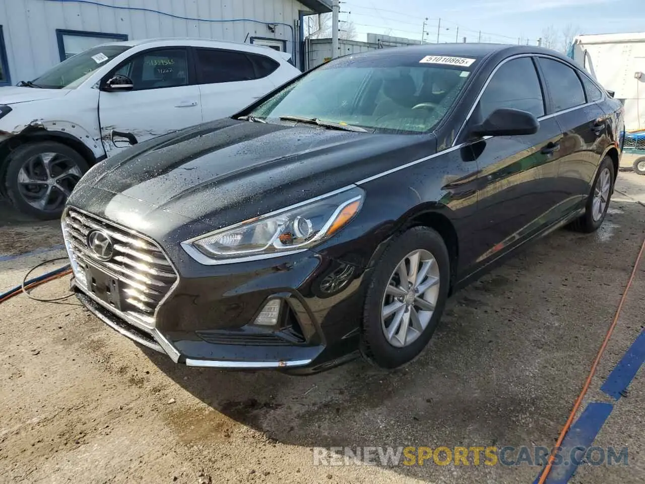 1 Photograph of a damaged car 5NPE24AF6KH745030 HYUNDAI SONATA 2019
