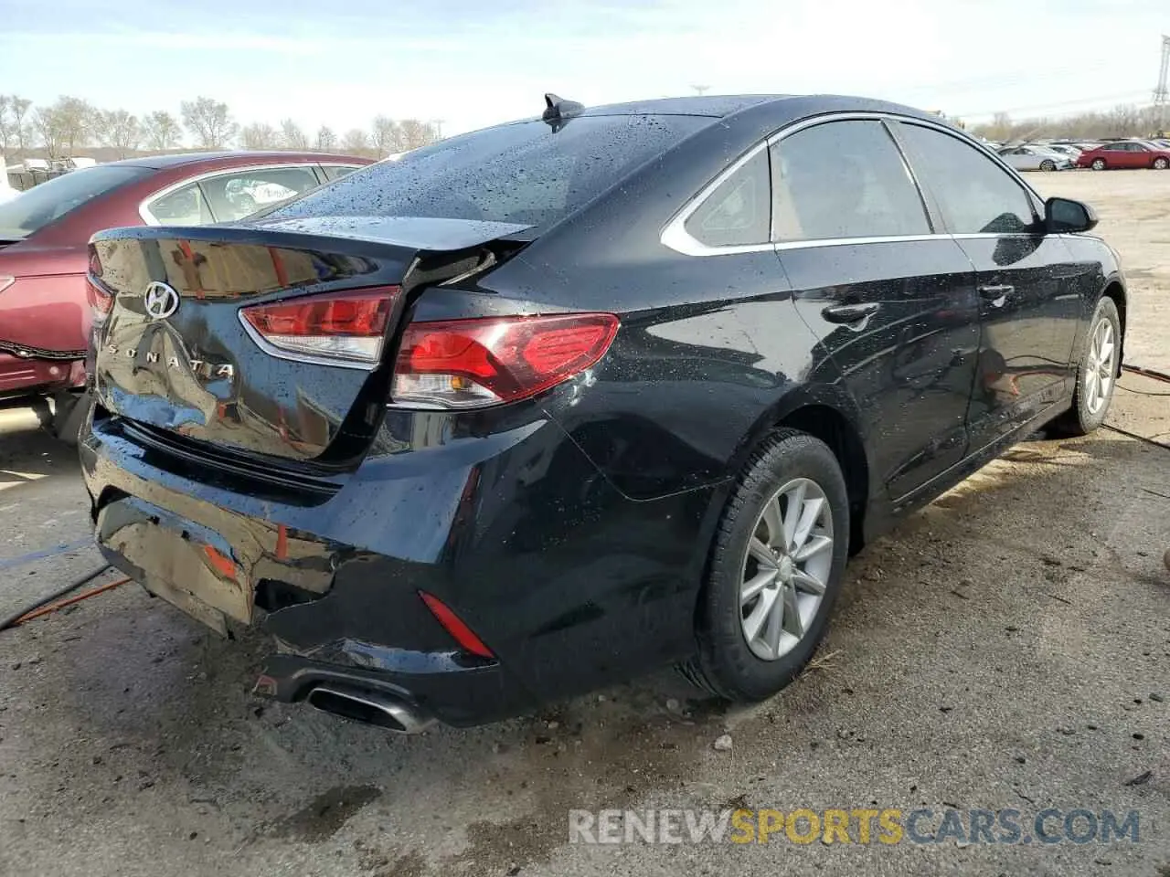 3 Photograph of a damaged car 5NPE24AF6KH745030 HYUNDAI SONATA 2019