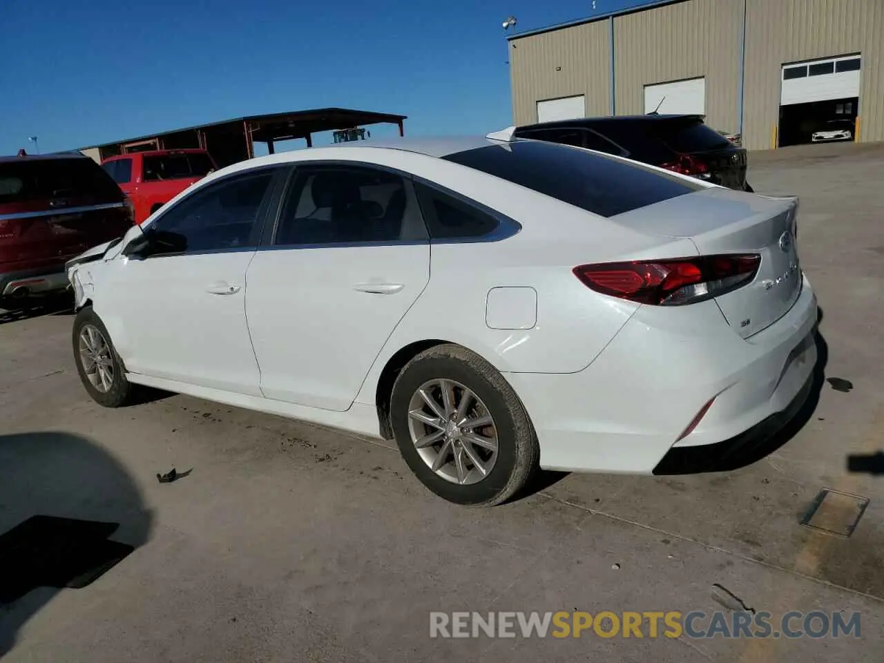 2 Photograph of a damaged car 5NPE24AF6KH748347 HYUNDAI SONATA 2019