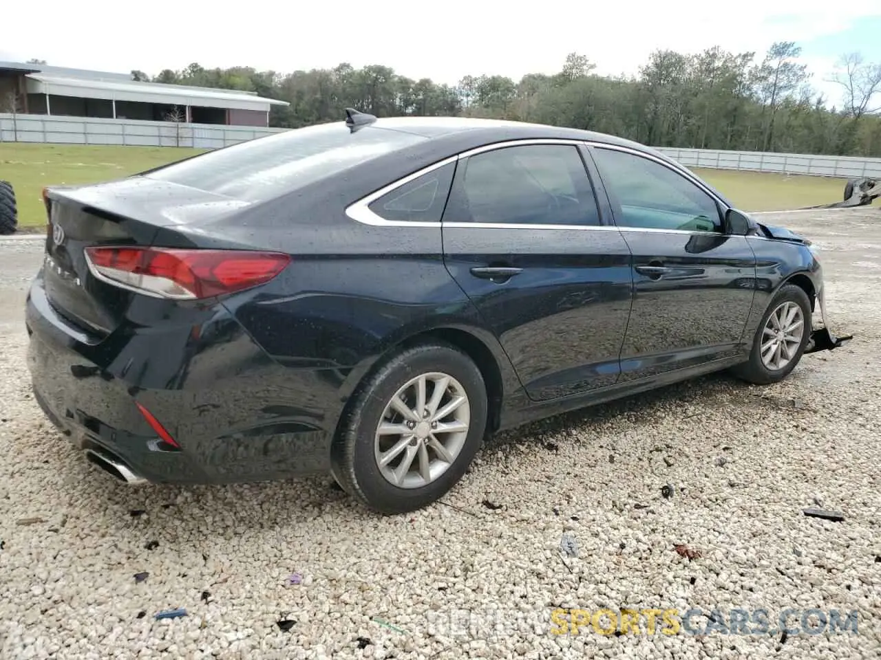 3 Photograph of a damaged car 5NPE24AF7KH760751 HYUNDAI SONATA 2019