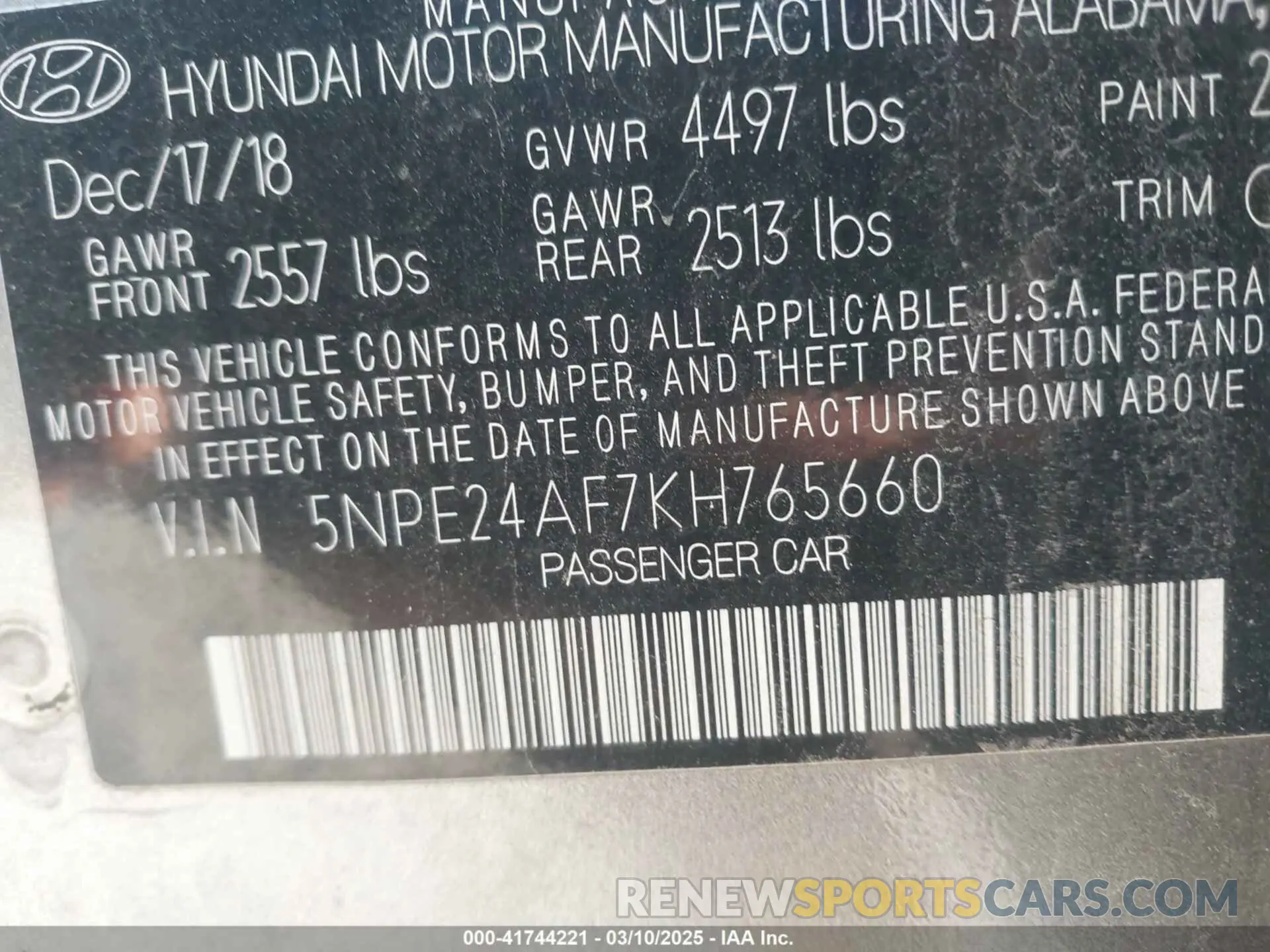9 Photograph of a damaged car 5NPE24AF7KH765660 HYUNDAI SONATA 2019