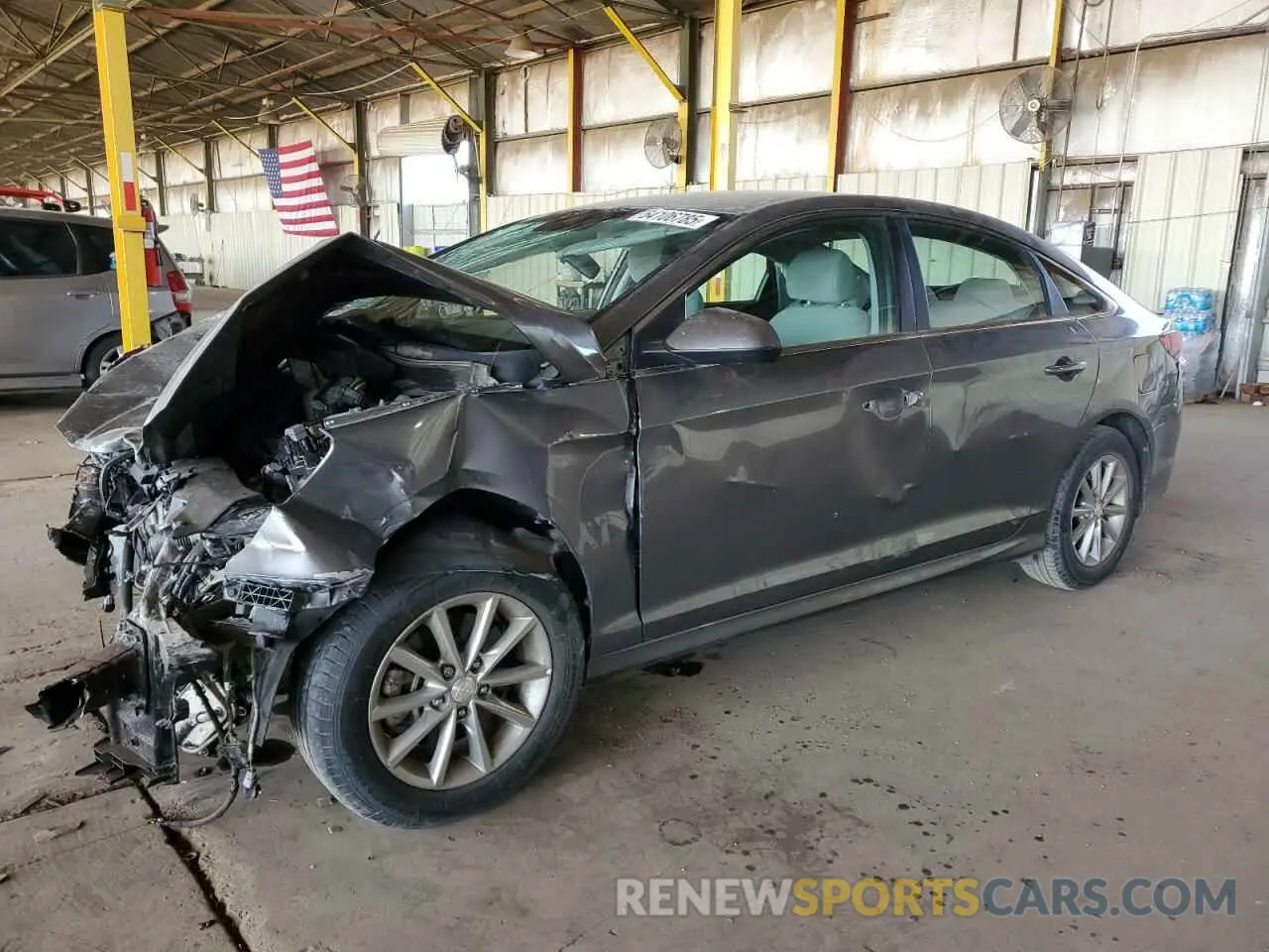 1 Photograph of a damaged car 5NPE24AF7KH777534 HYUNDAI SONATA 2019