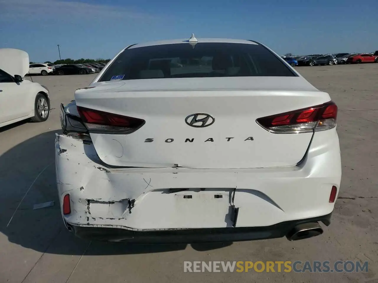 6 Photograph of a damaged car 5NPE24AF7KH812962 HYUNDAI SONATA 2019
