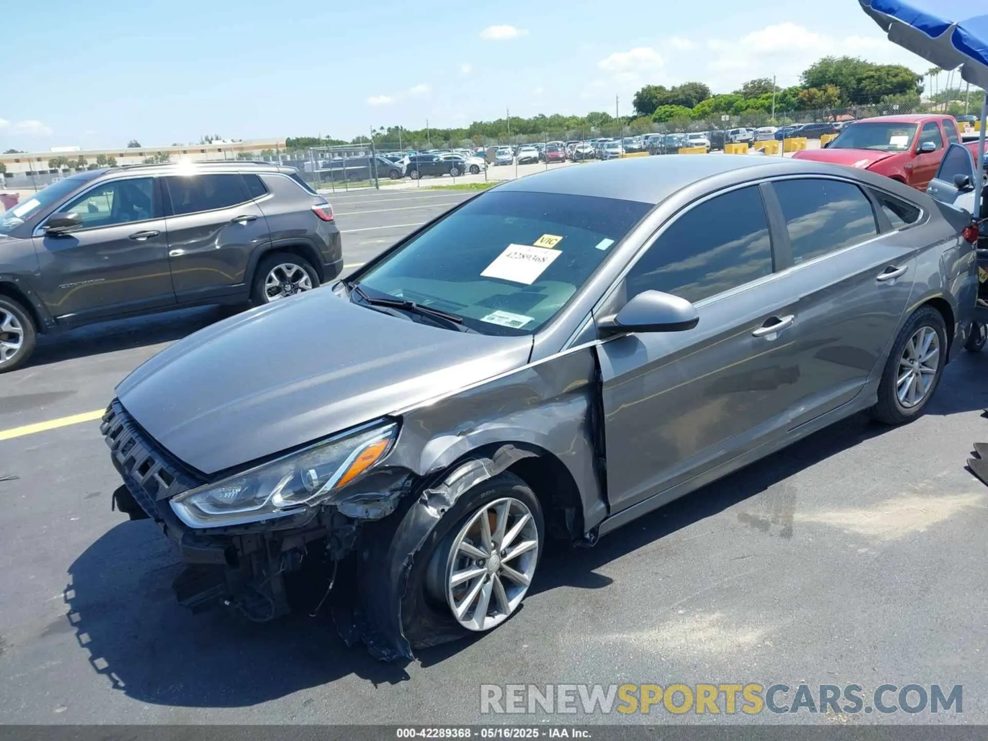 2 Photograph of a damaged car 5NPE24AF7KH819538 HYUNDAI SONATA 2019