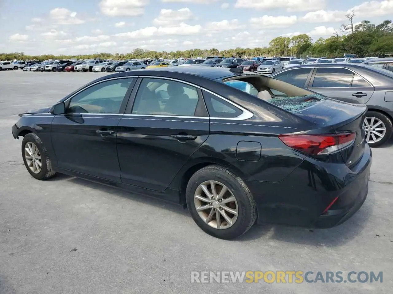 2 Photograph of a damaged car 5NPE24AF8KH738807 HYUNDAI SONATA 2019