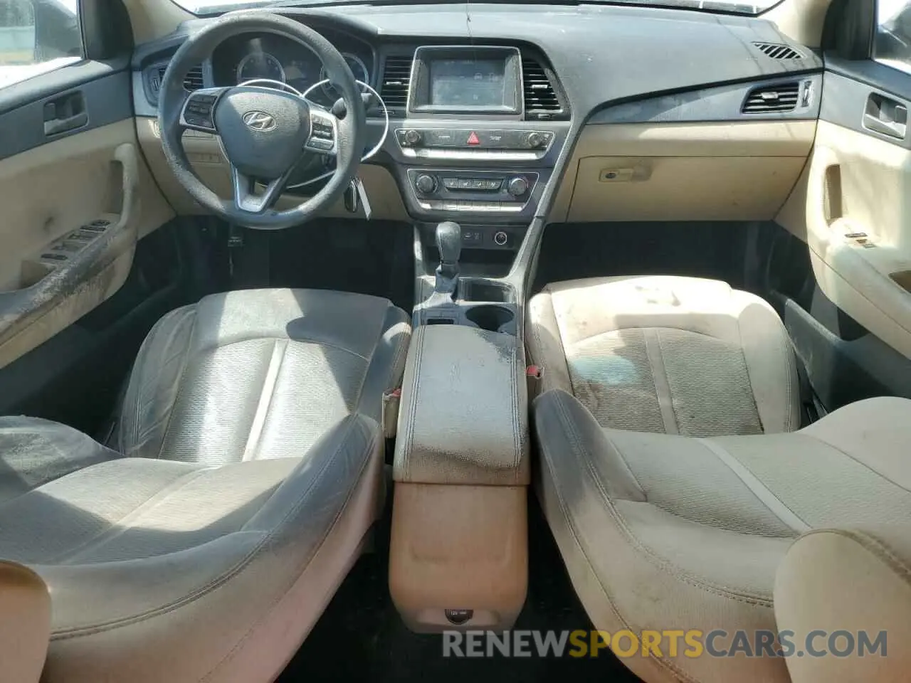 8 Photograph of a damaged car 5NPE24AF8KH738807 HYUNDAI SONATA 2019