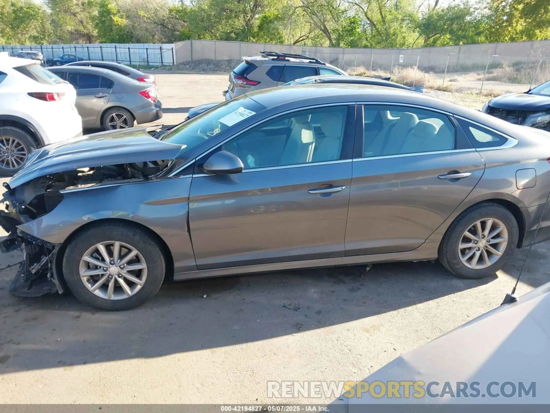 15 Фотография поврежденного автомобиля 5NPE24AF8KH810752 HYUNDAI SONATA 2019