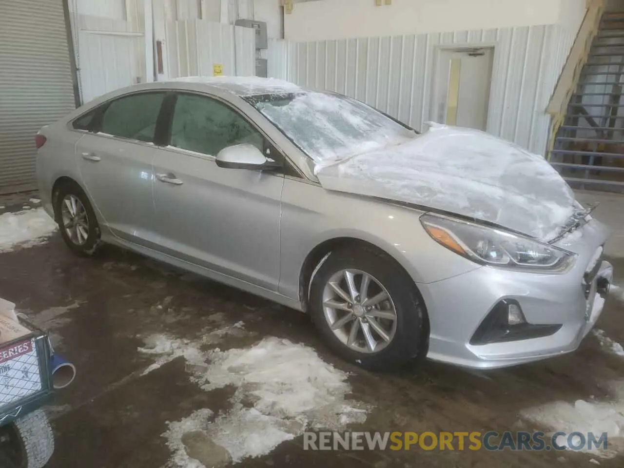 4 Photograph of a damaged car 5NPE24AF8KH816440 HYUNDAI SONATA 2019