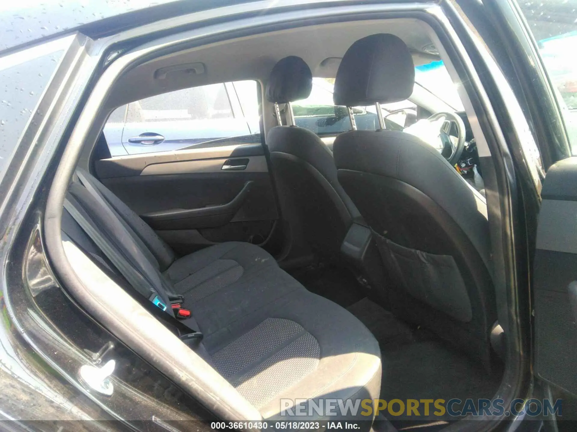 8 Photograph of a damaged car 5NPE24AF9KH731834 HYUNDAI SONATA 2019