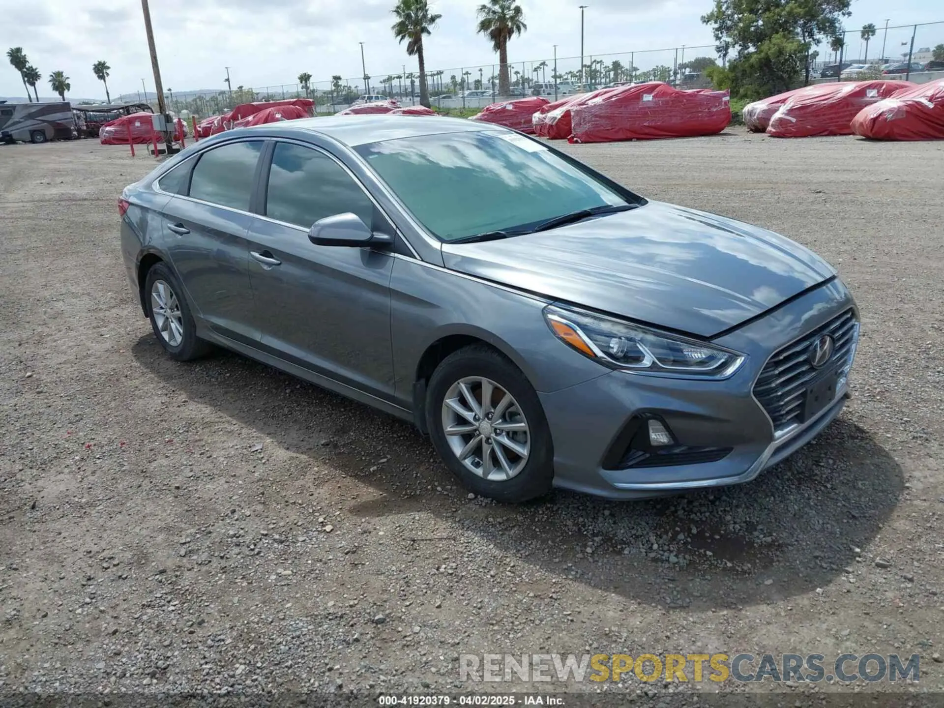 1 Фотография поврежденного автомобиля 5NPE24AF9KH742445 HYUNDAI SONATA 2019