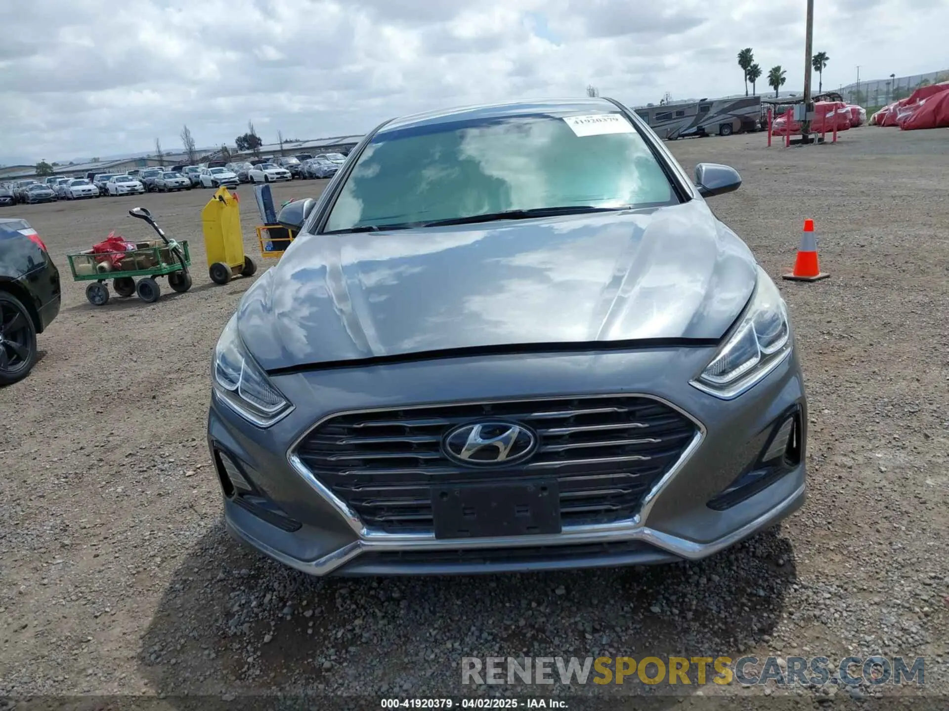 11 Фотография поврежденного автомобиля 5NPE24AF9KH742445 HYUNDAI SONATA 2019